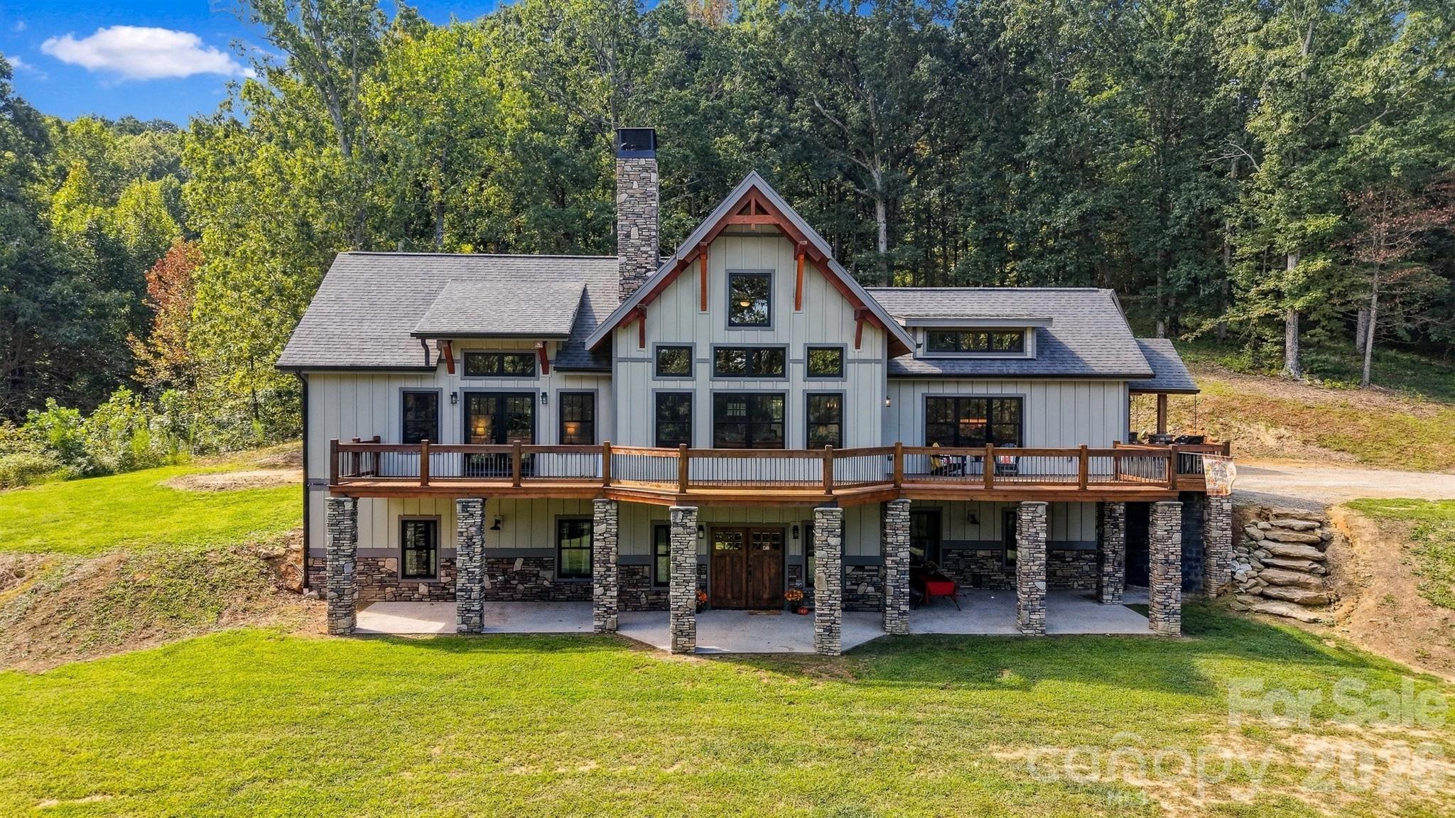 main property photo 9