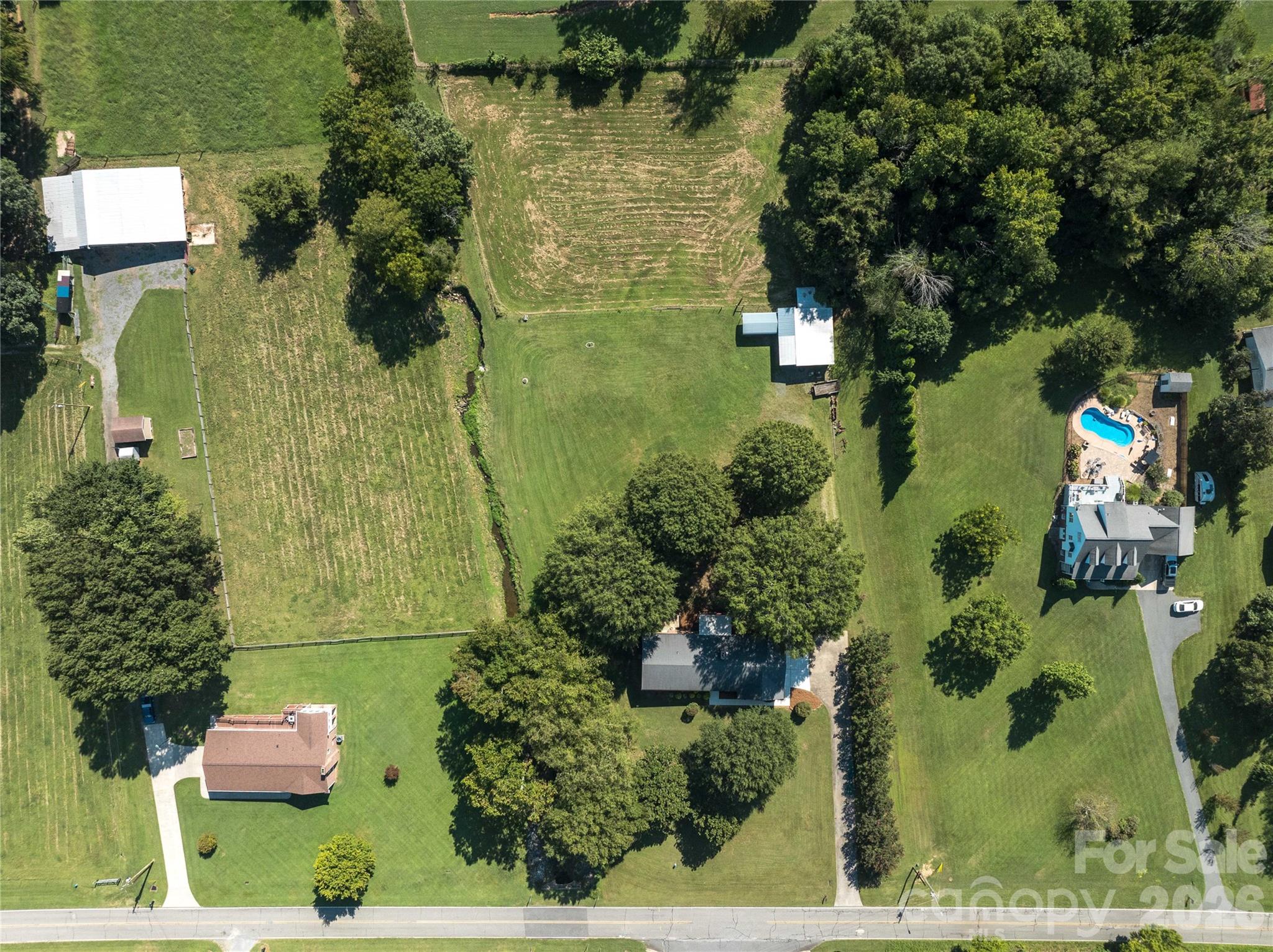main property photo 36