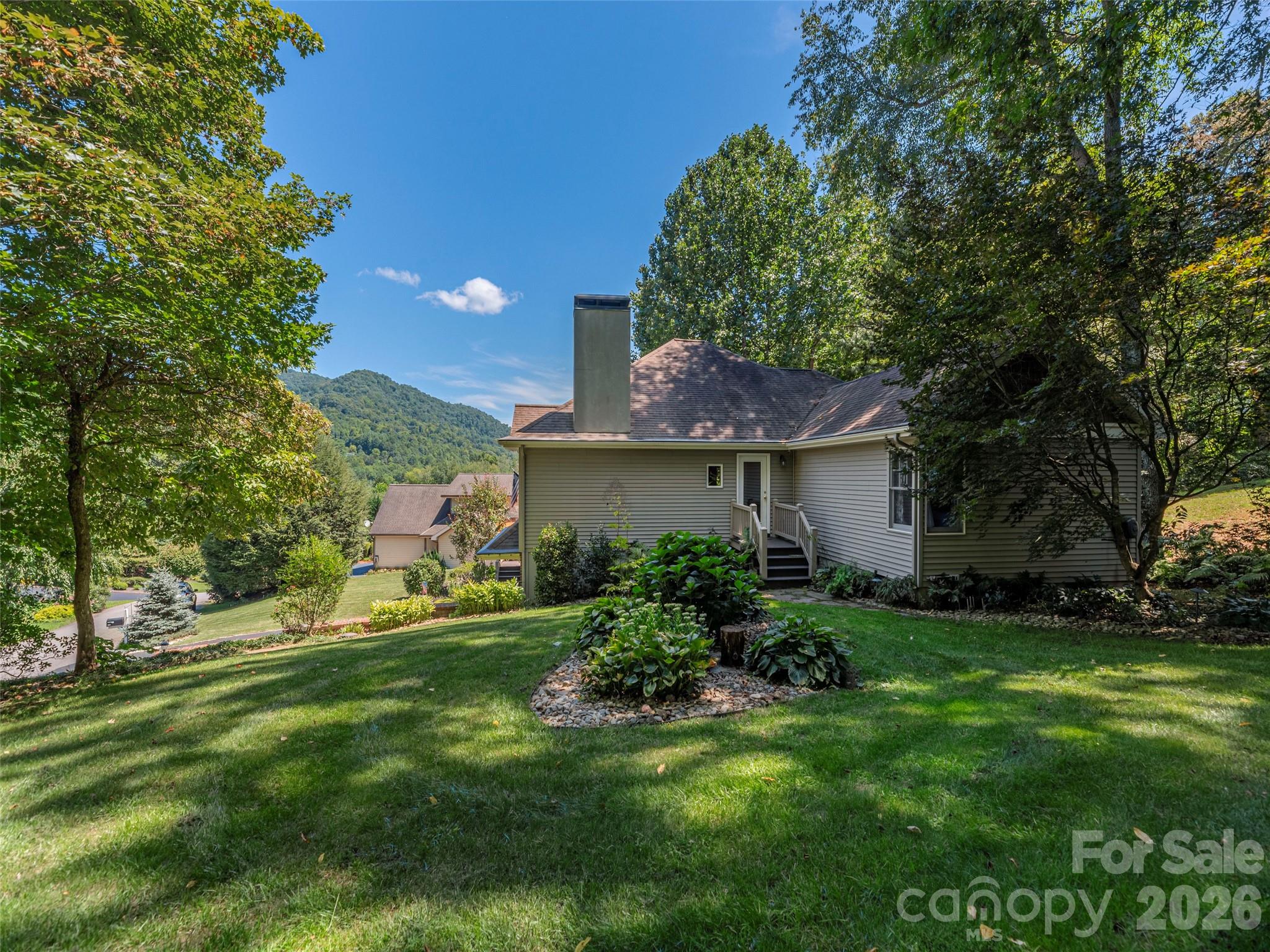 main property photo 31