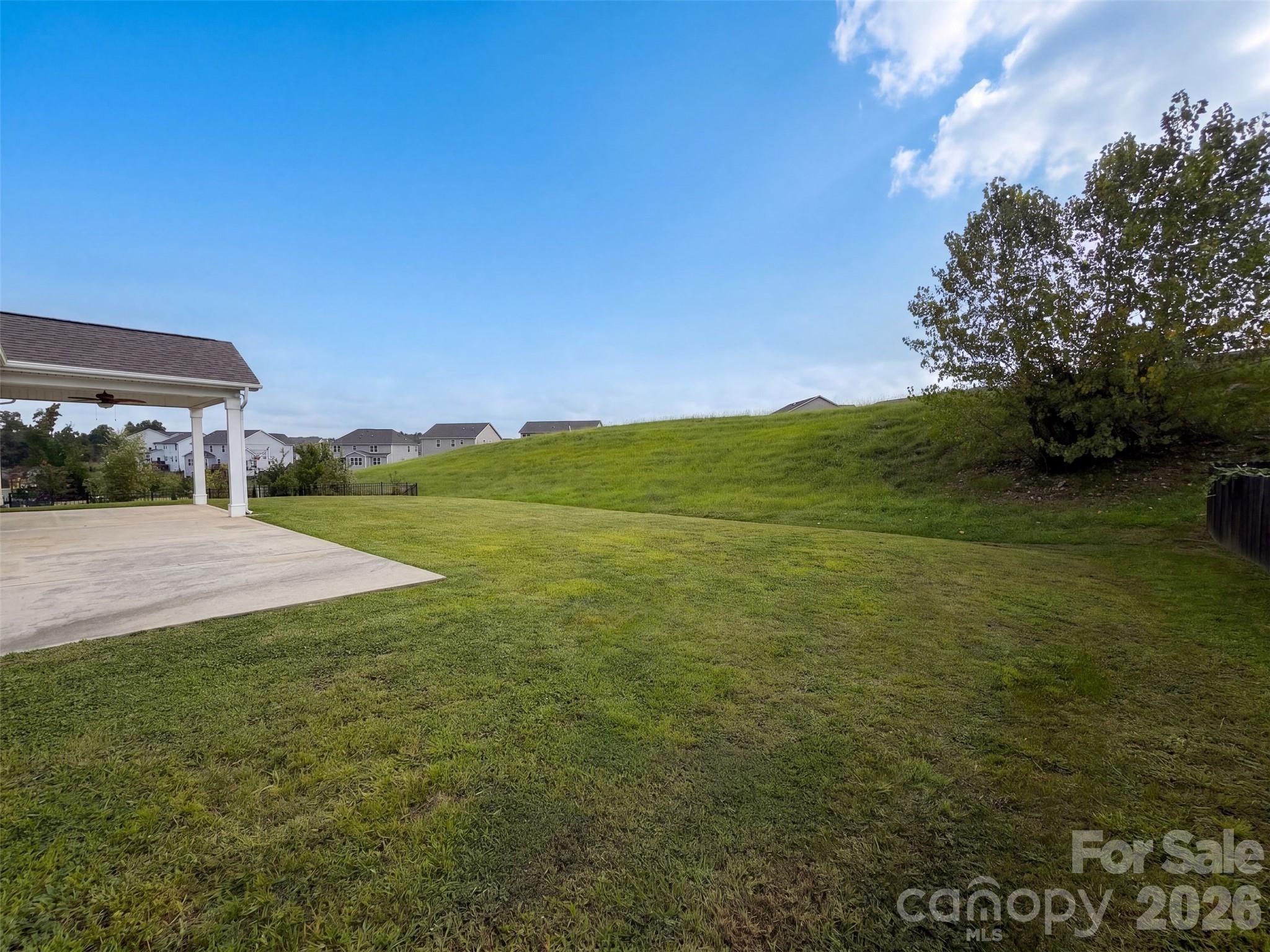 main property photo 20