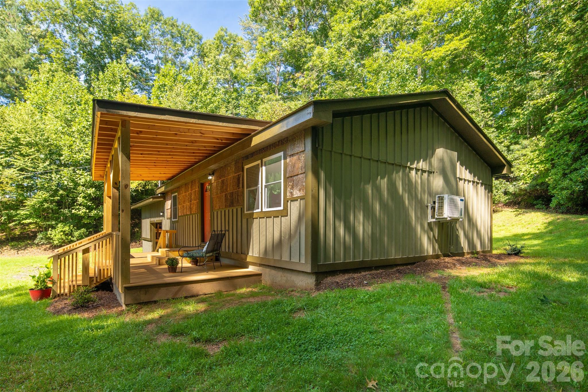 main property photo 7