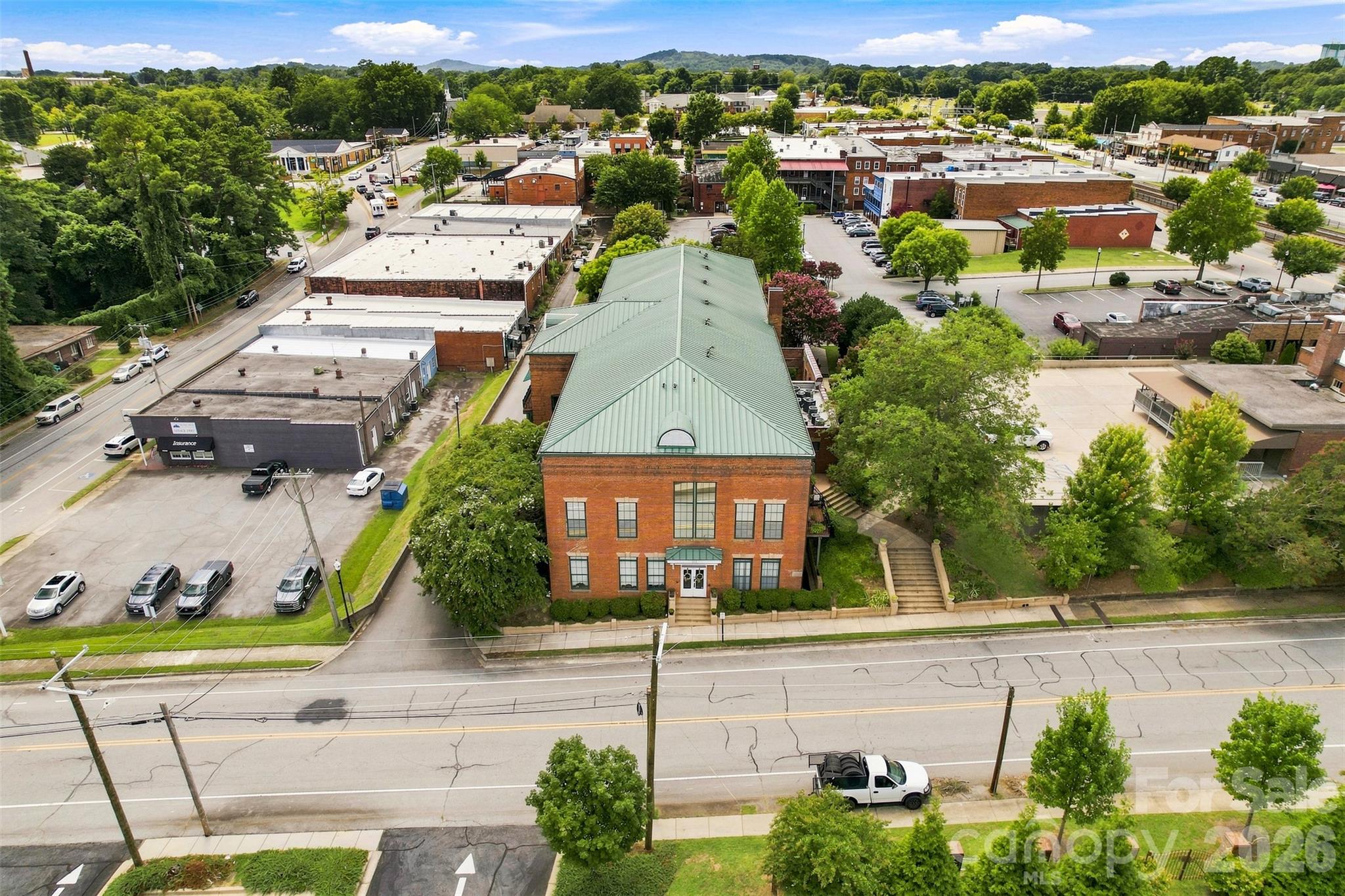 main property photo 39