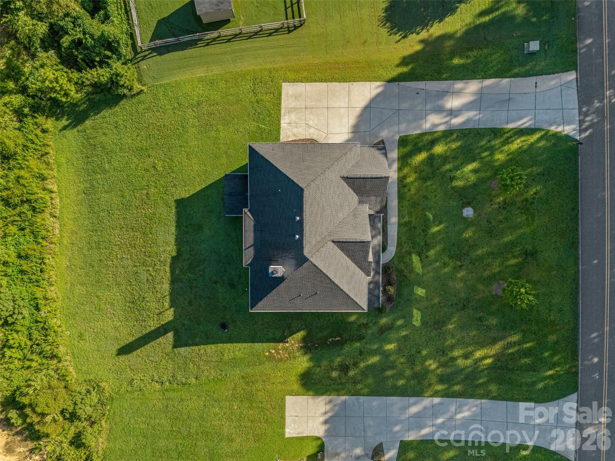 main property photo 36