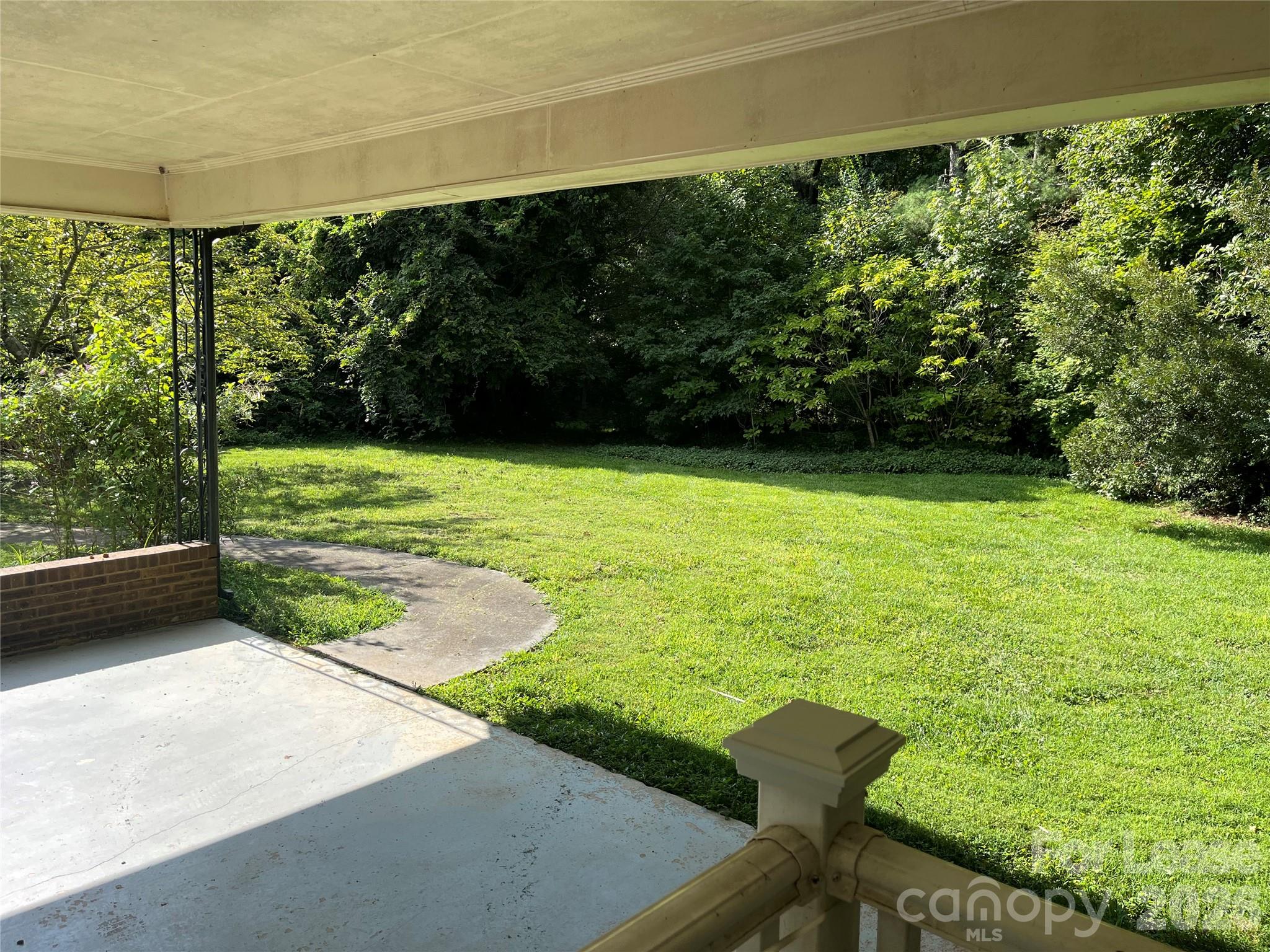 main property photo 24
