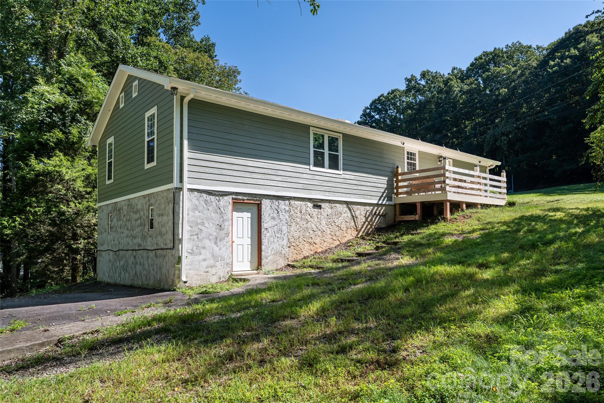main property photo 34