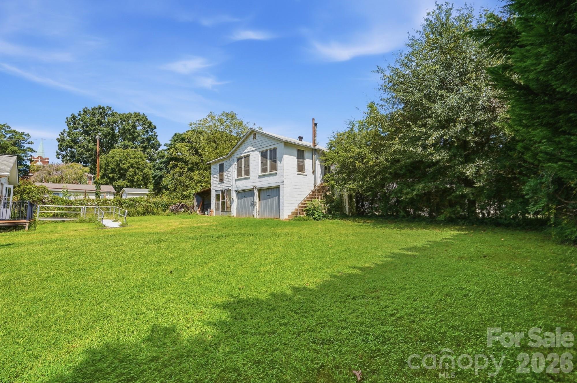 main property photo 28