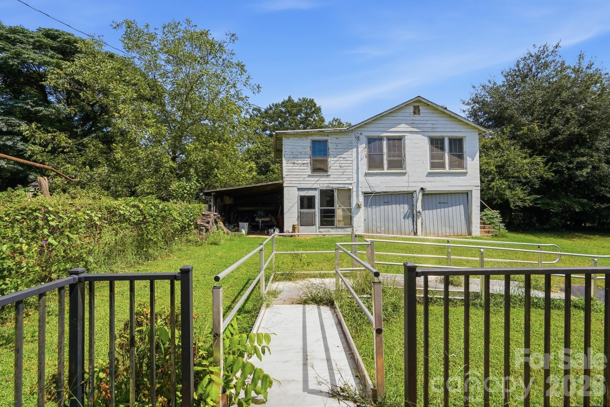 main property photo 30