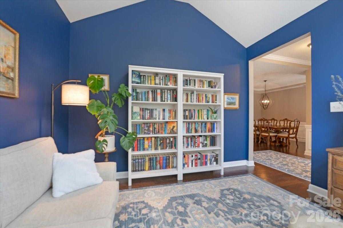 main property photo 5