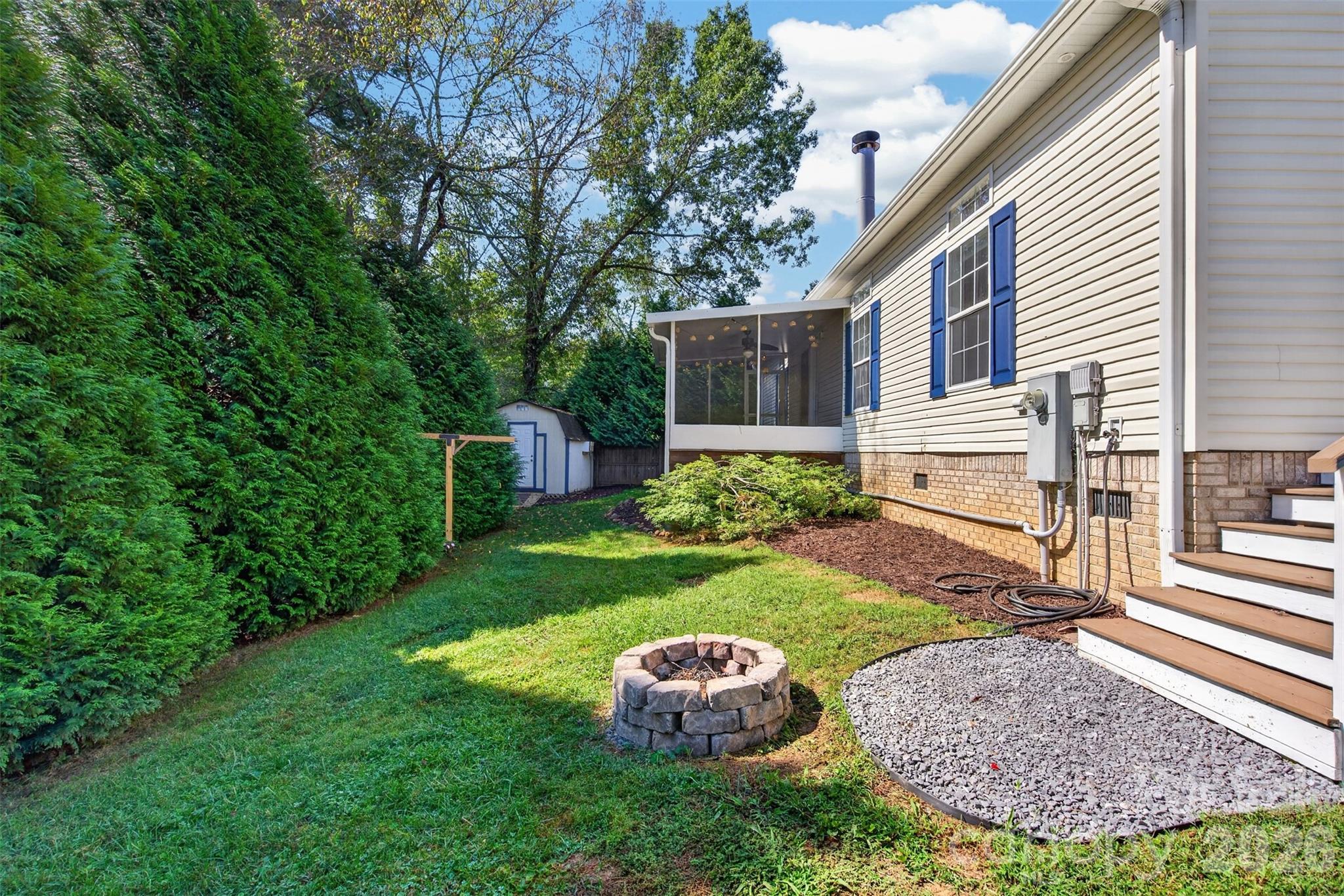 main property photo 27