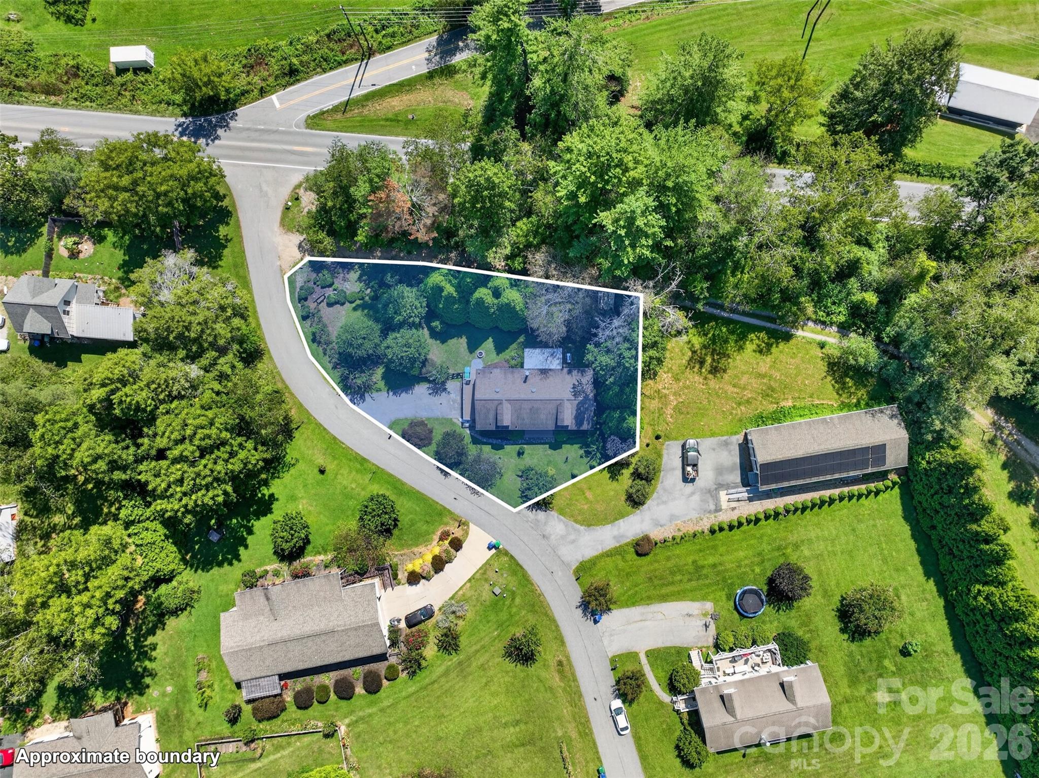 main property photo 30