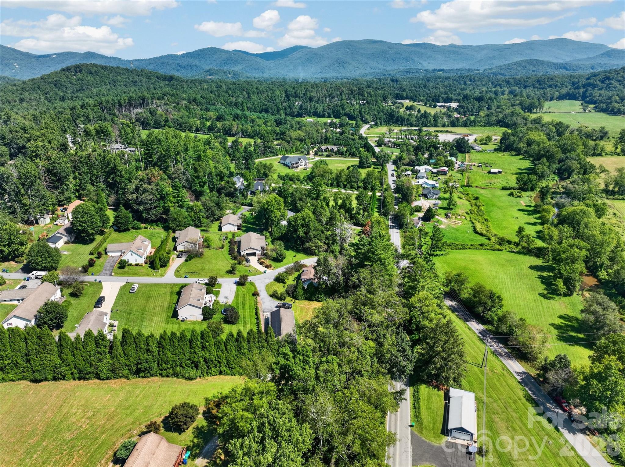 main property photo 40
