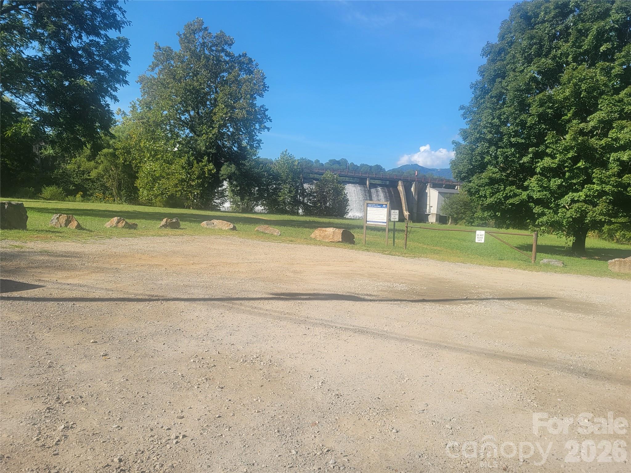main property photo 36
