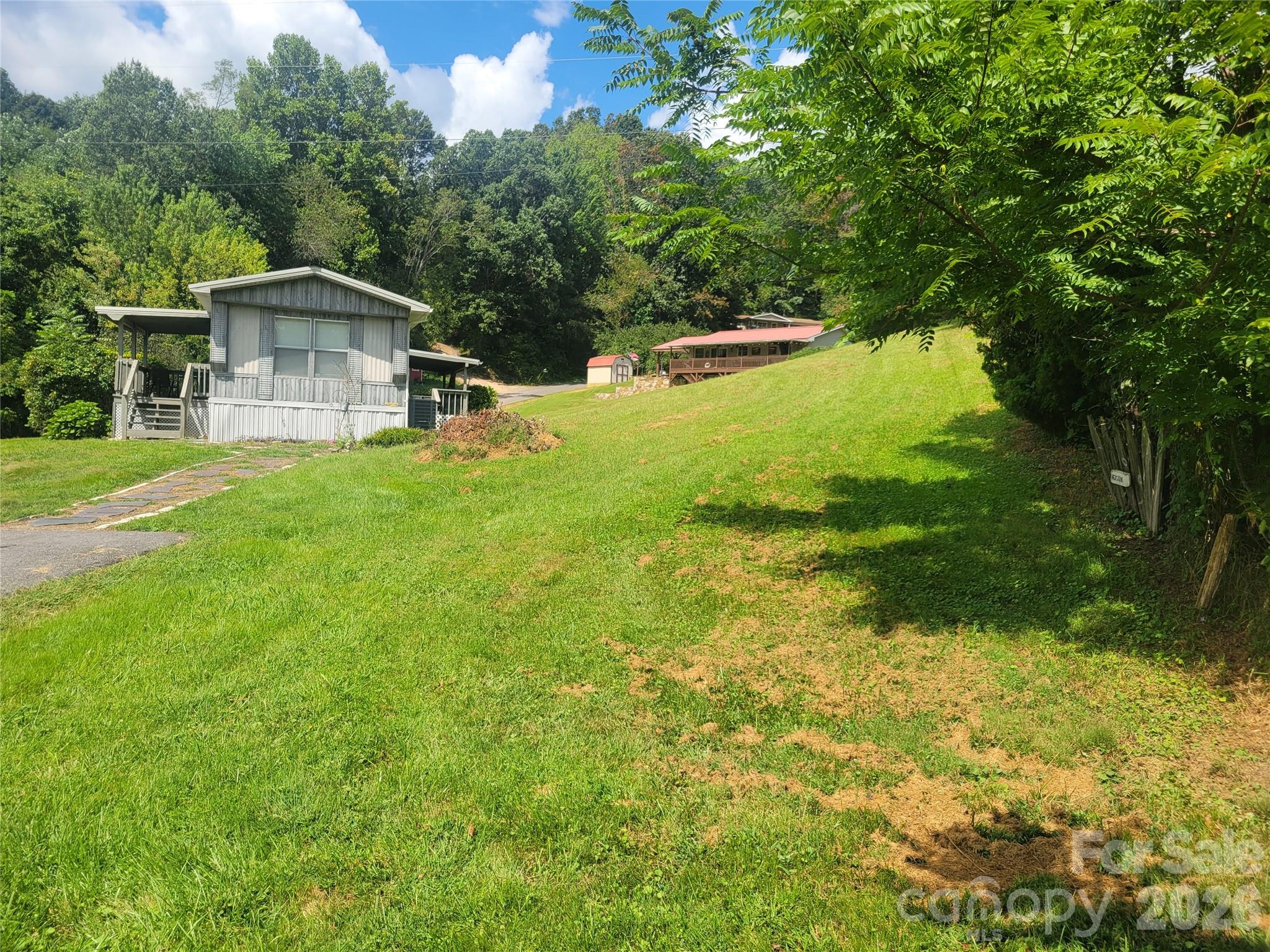 main property photo 5