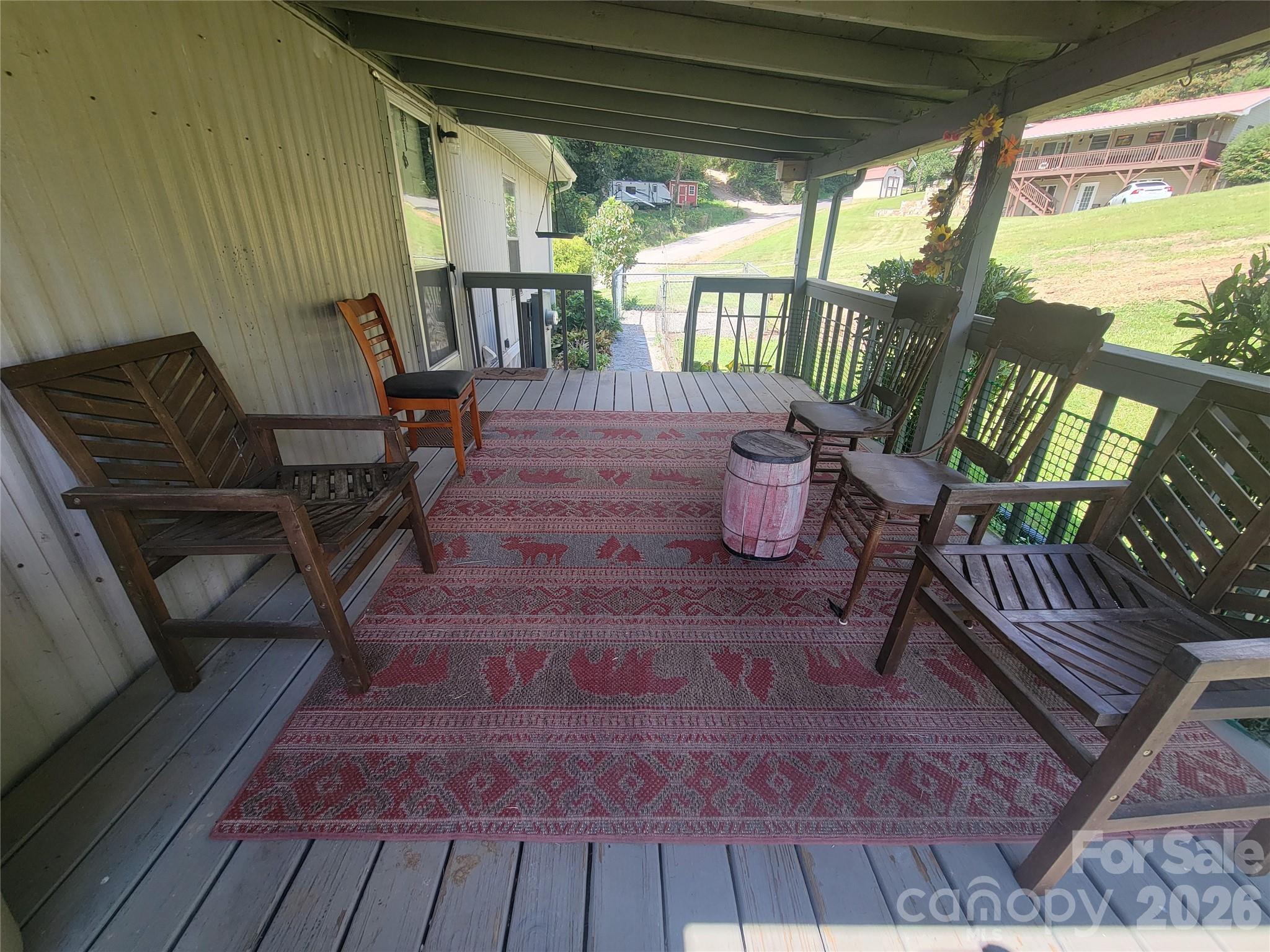 main property photo 9