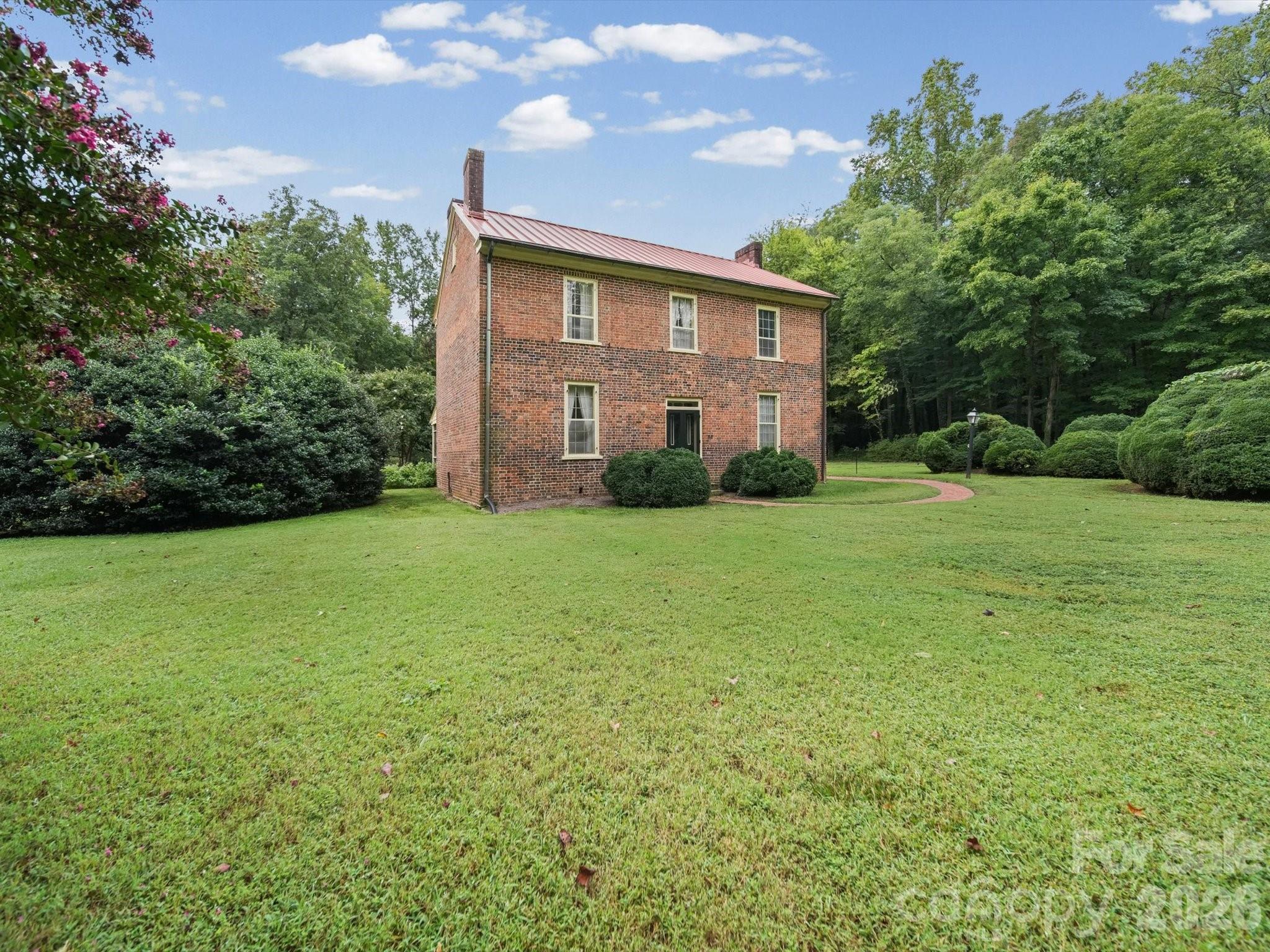 main property photo 39