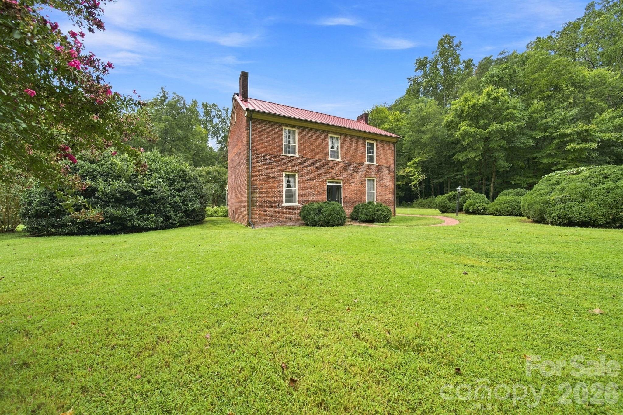 main property photo 46