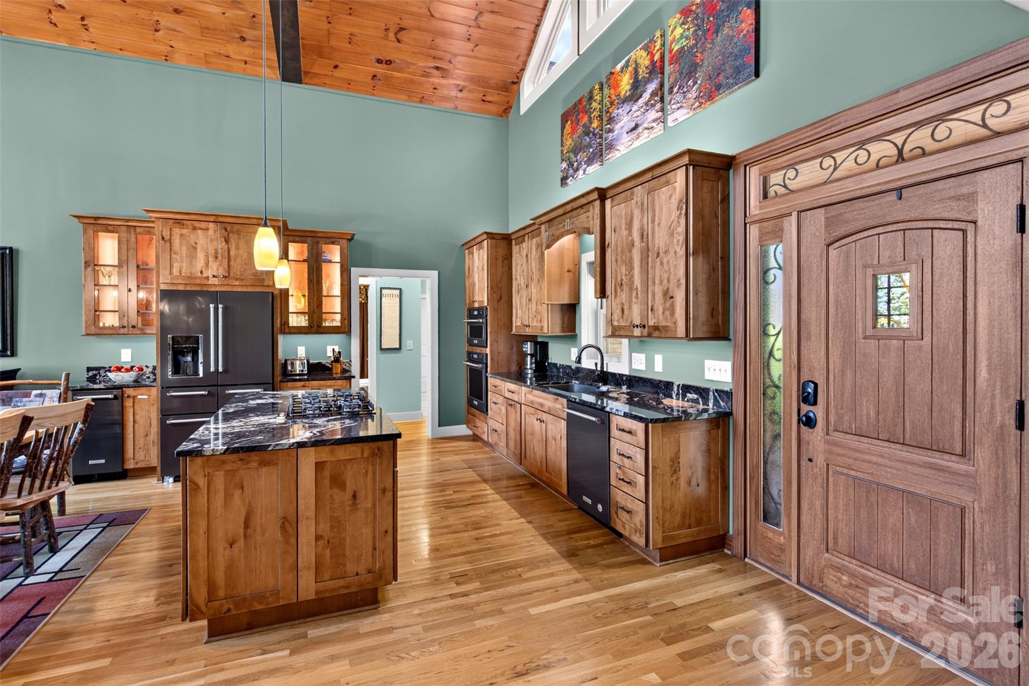 main property photo 14