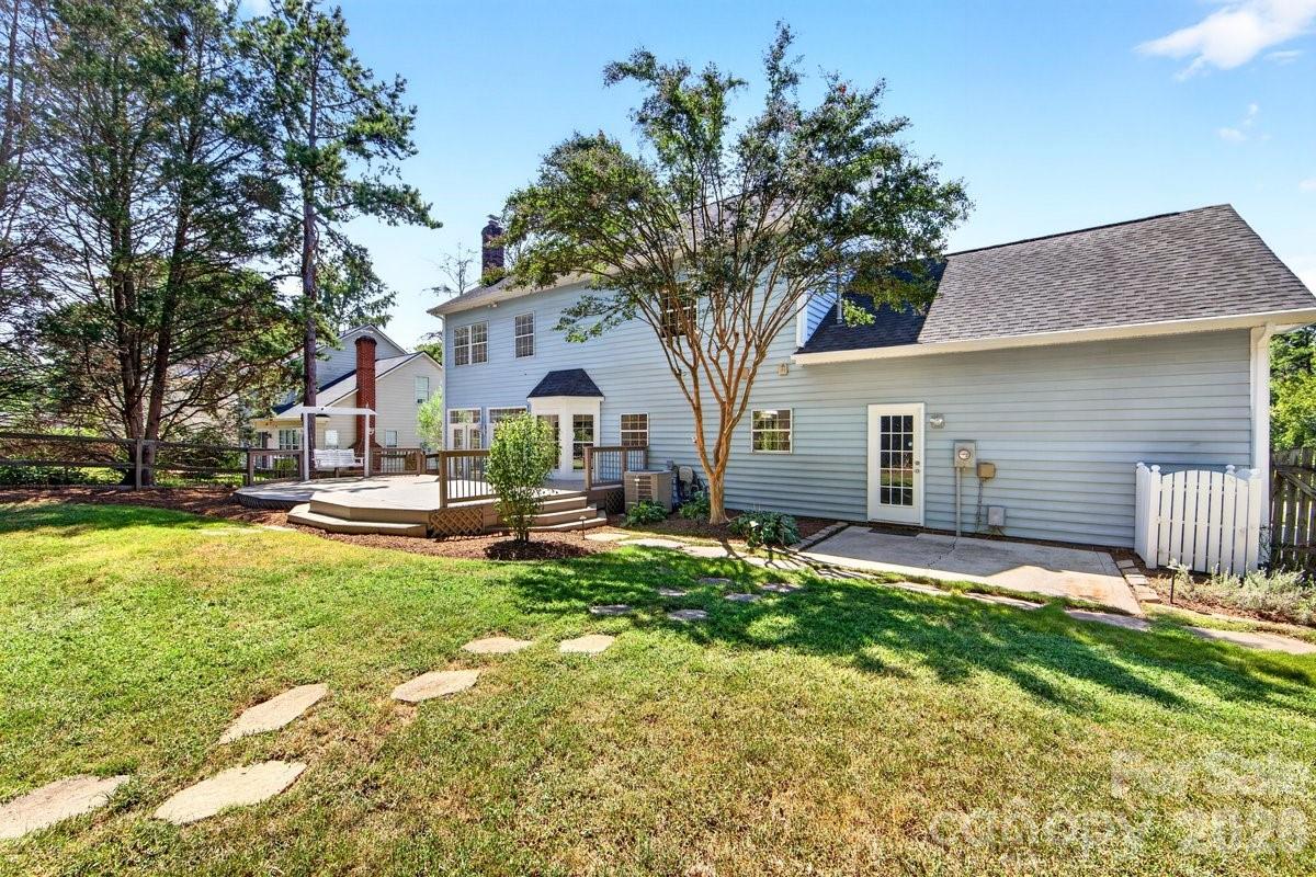 main property photo 41
