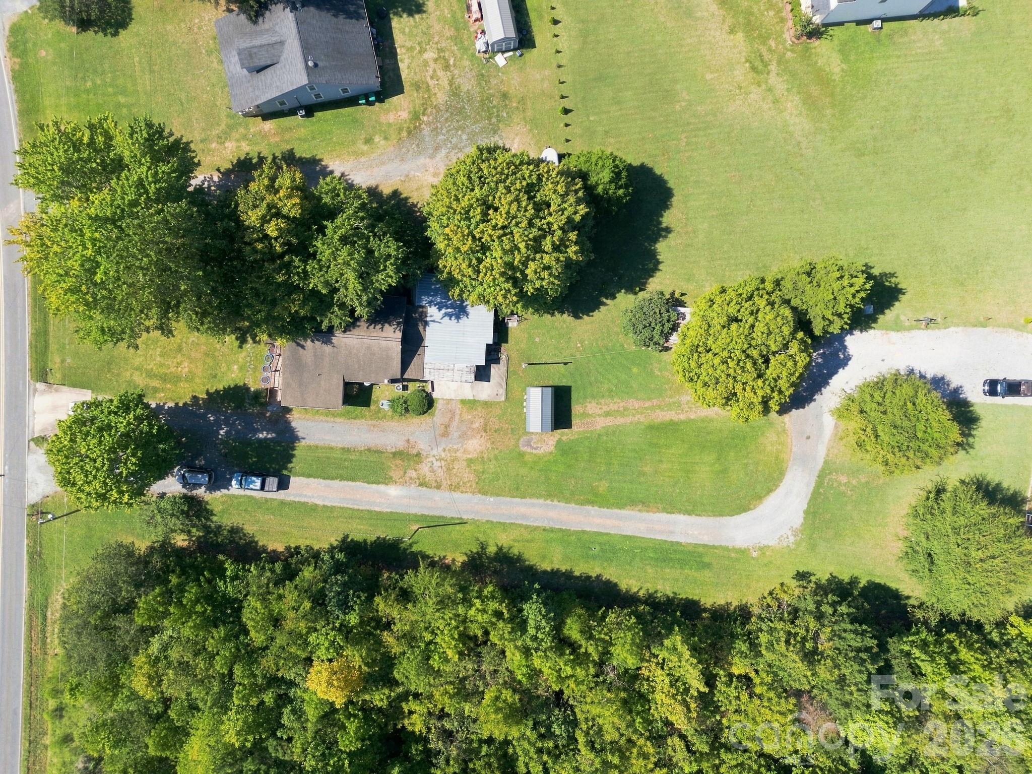 main property photo 33