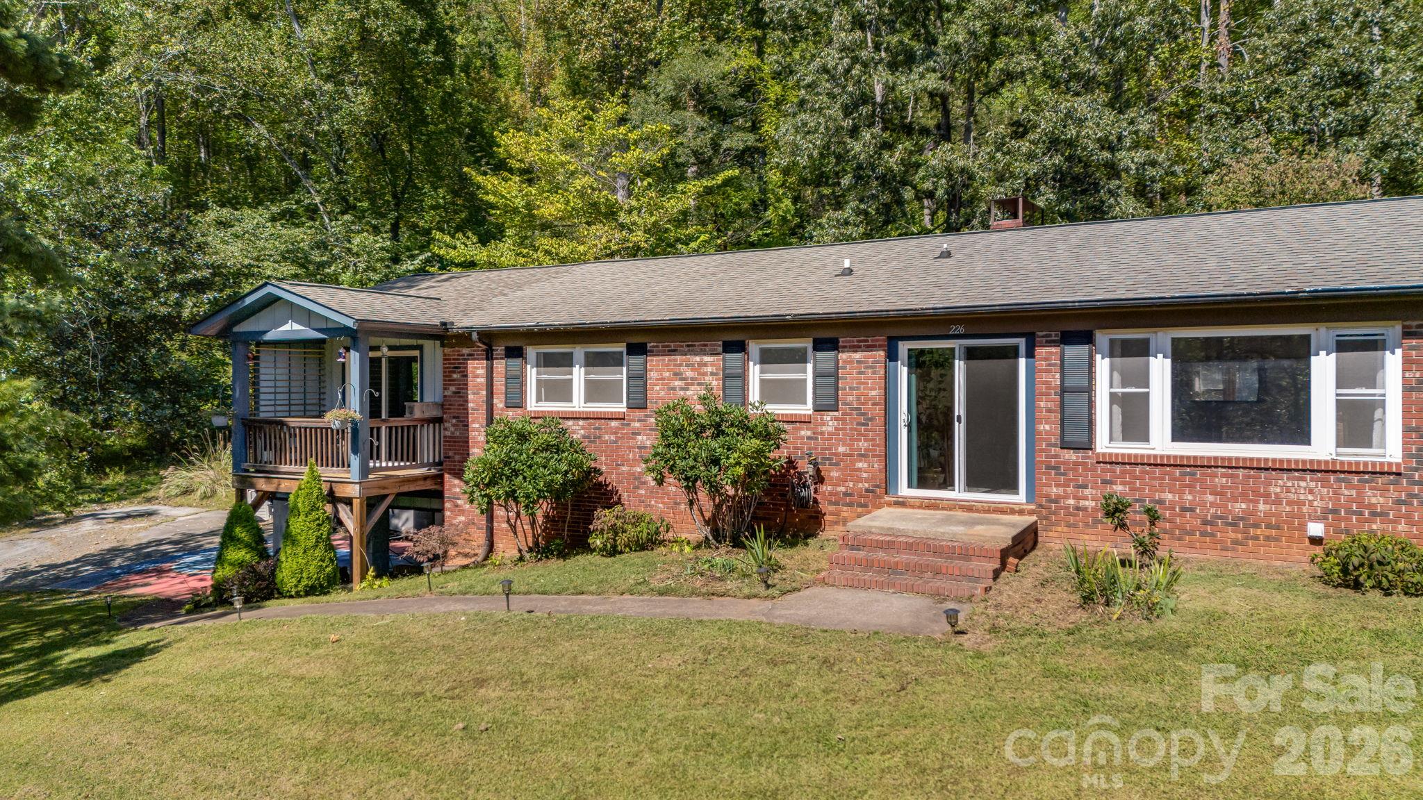 main property photo 3