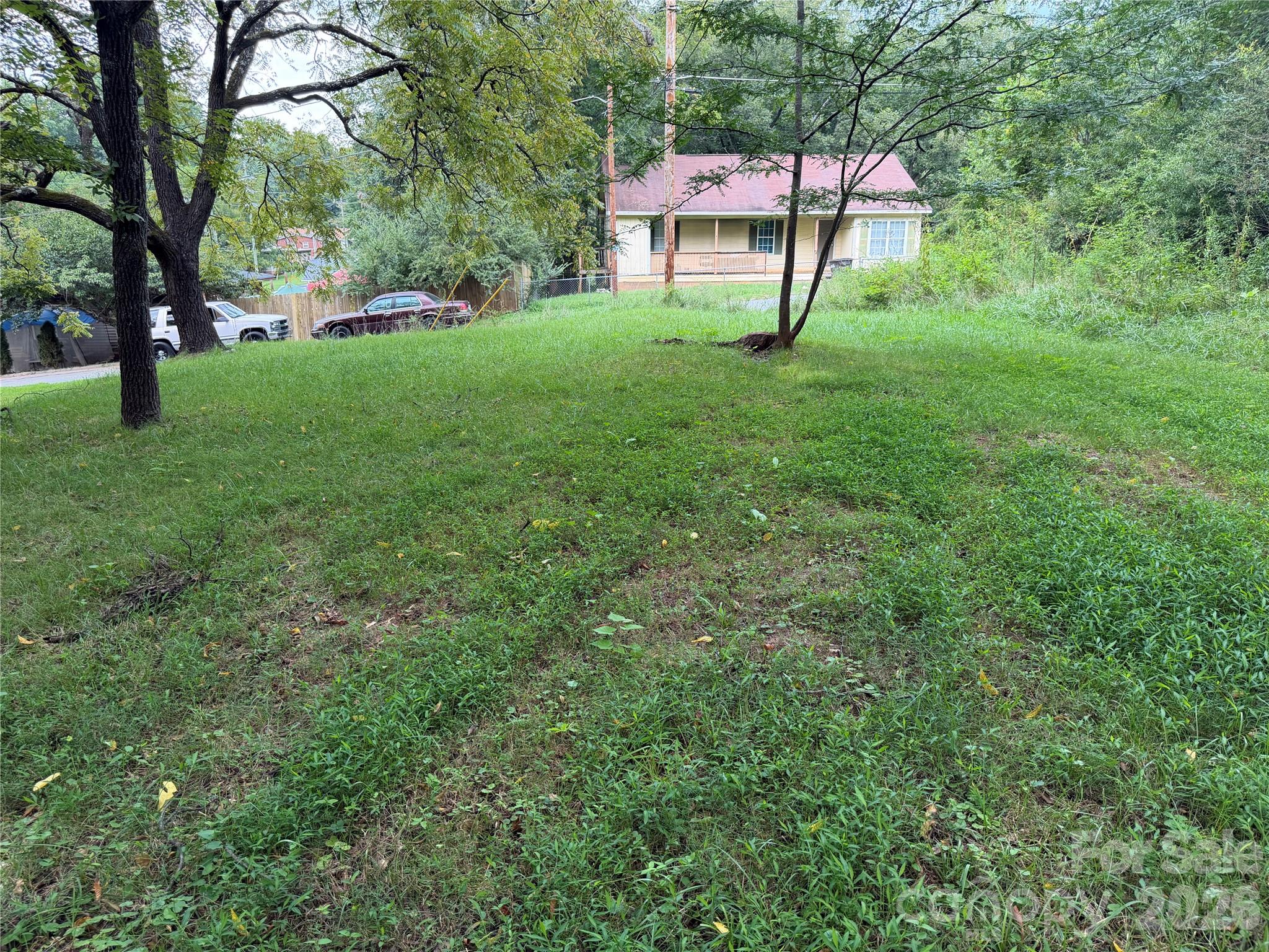 main property photo 14