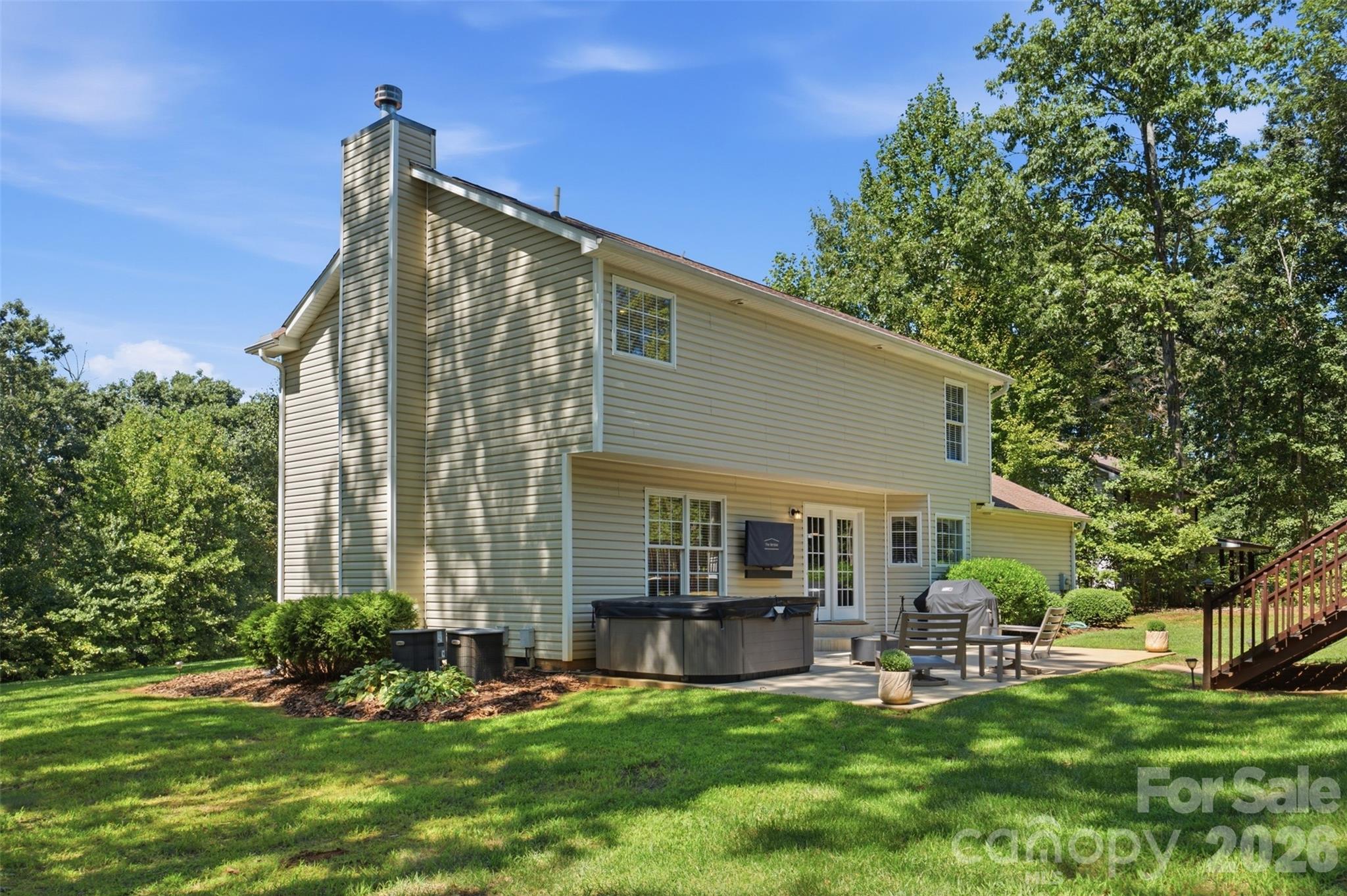 main property photo 34
