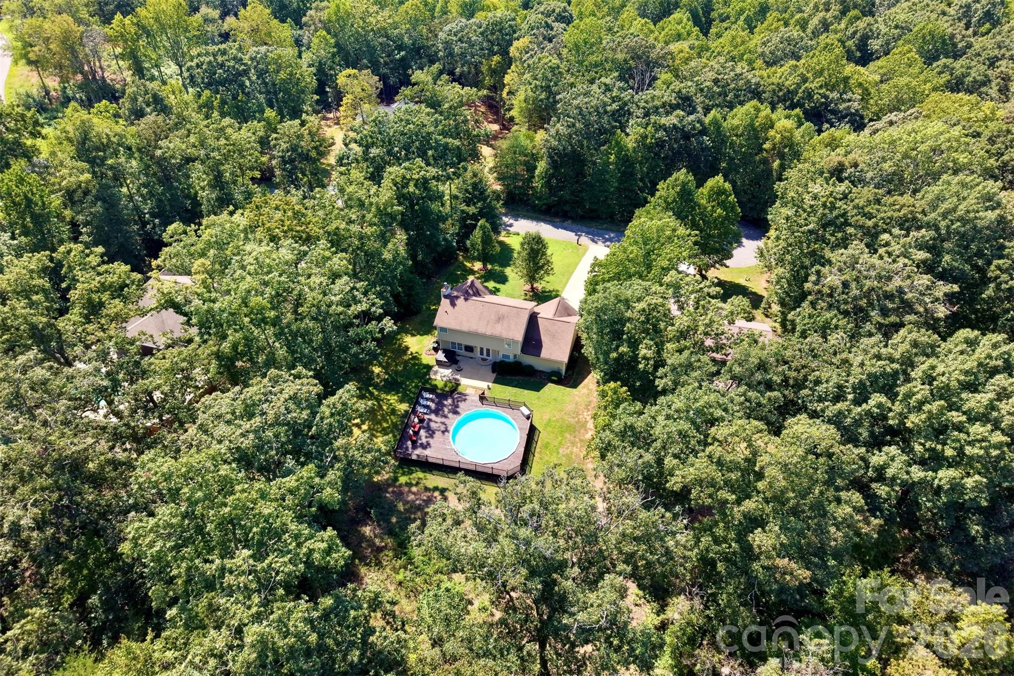 main property photo 41