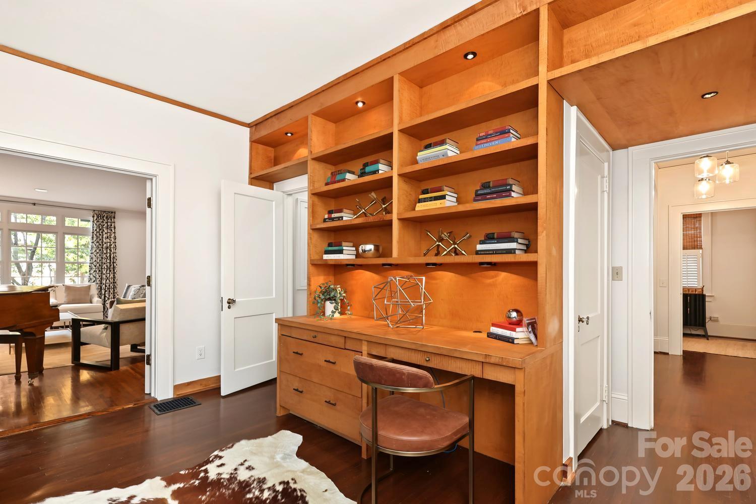 main property photo 17