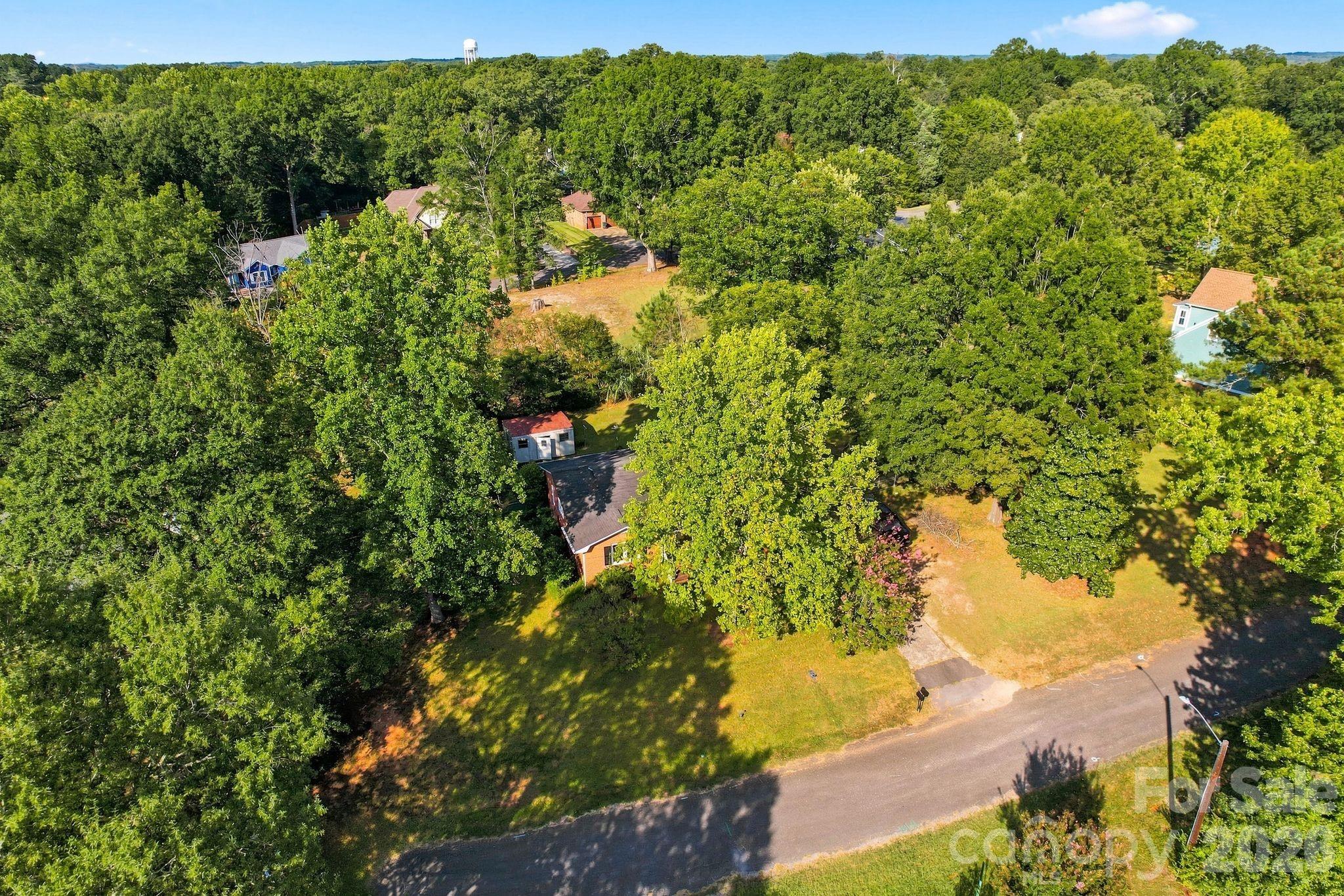 main property photo 35