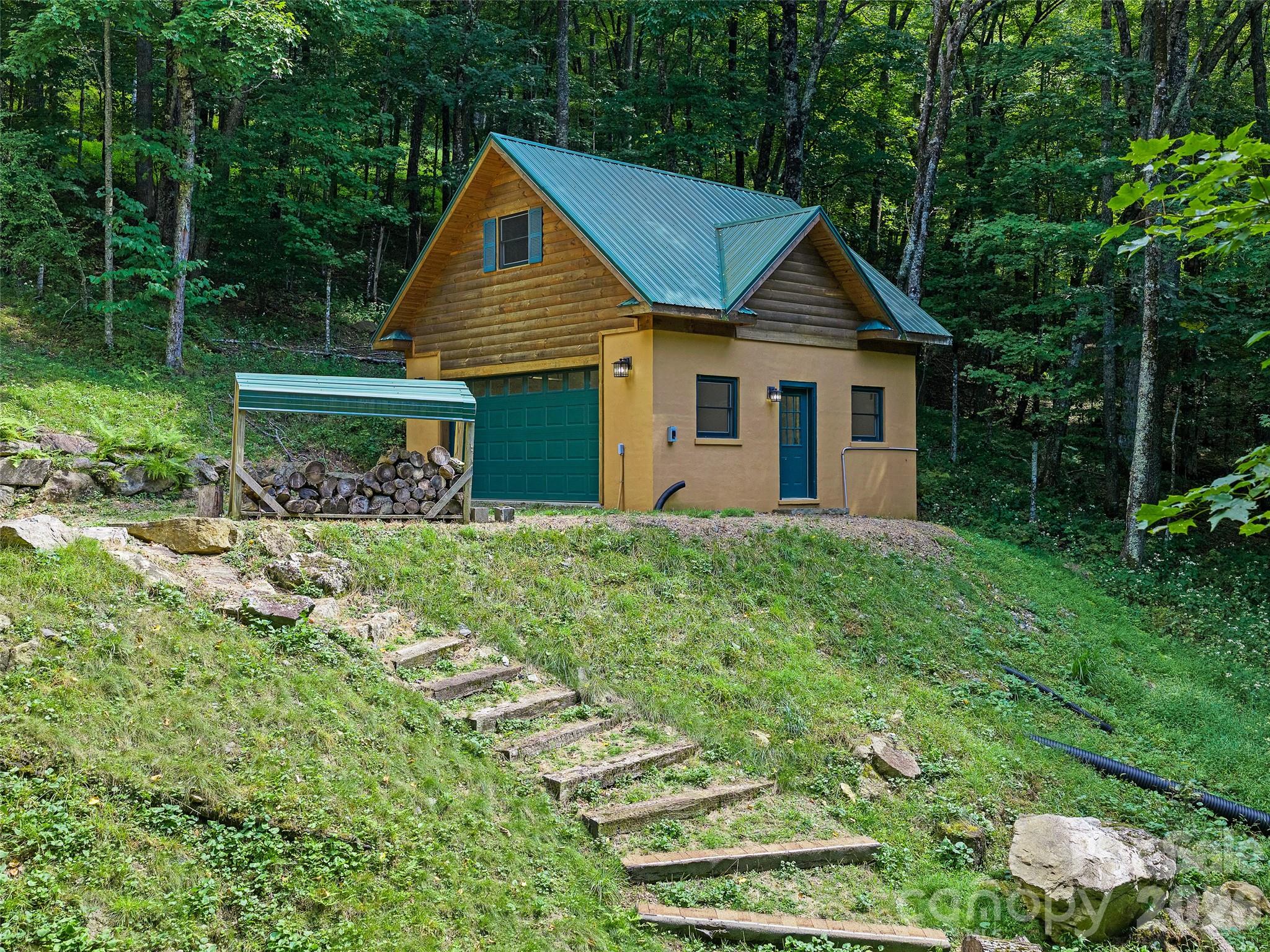 main property photo 25
