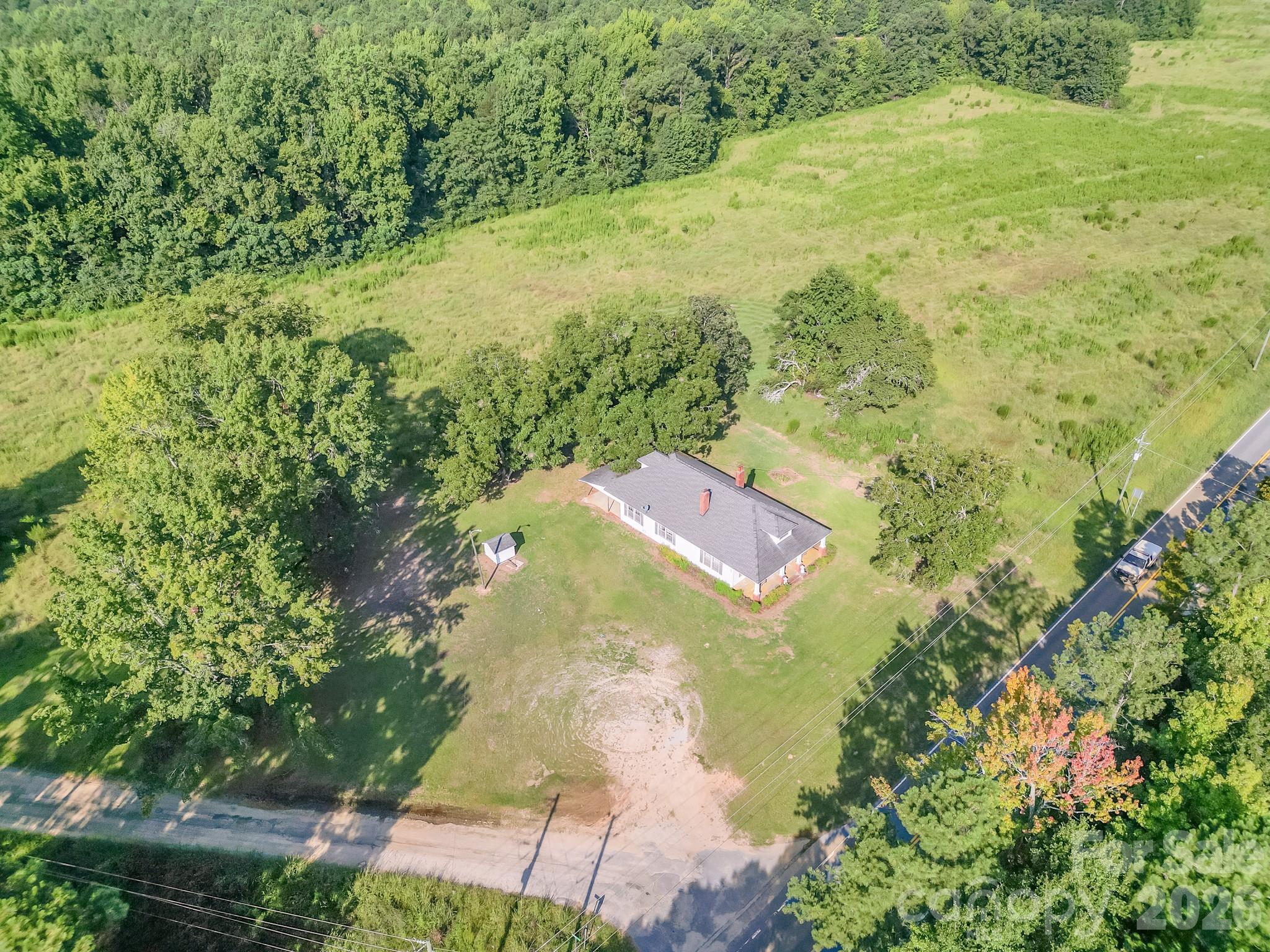 main property photo 11