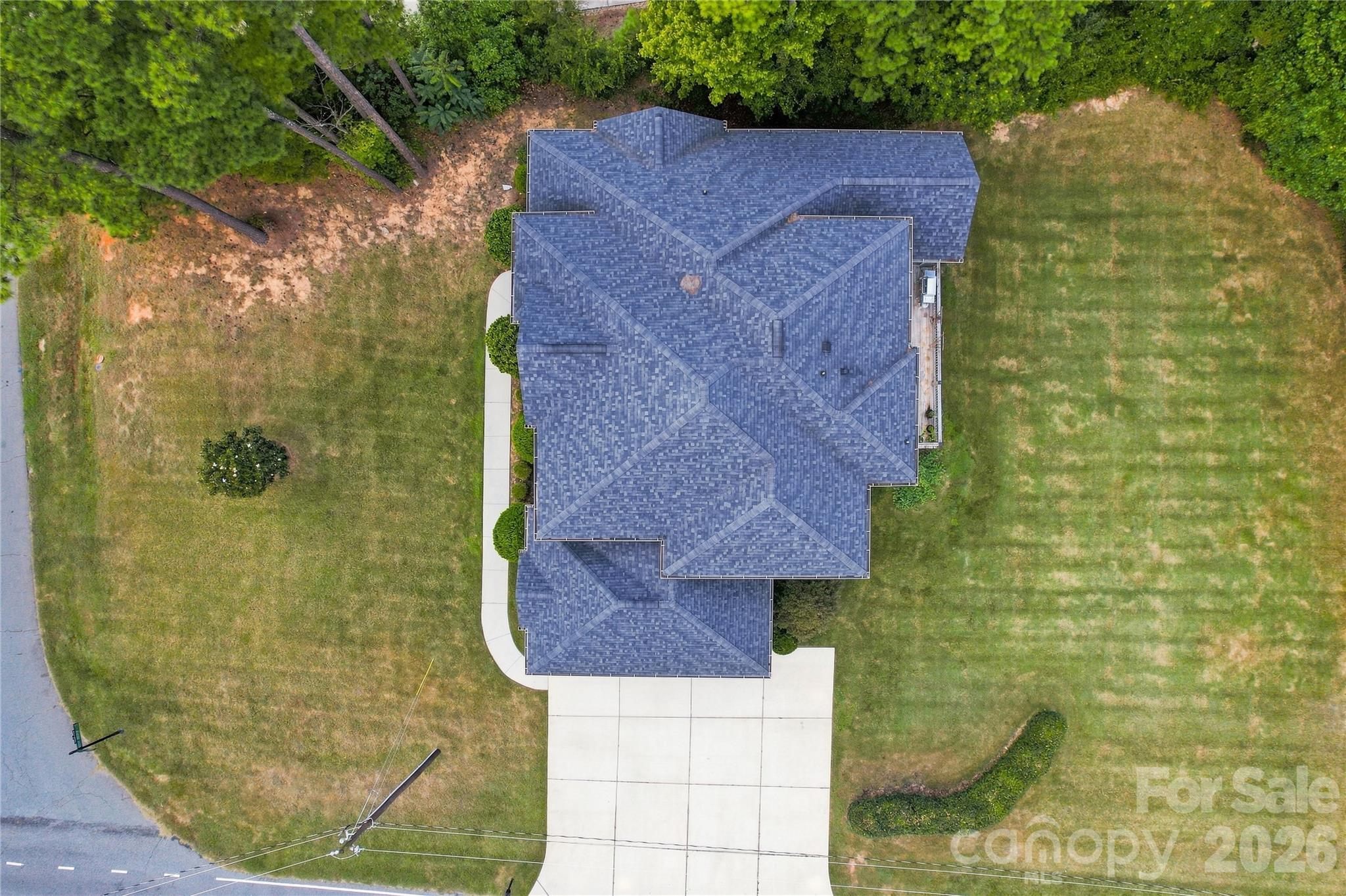 main property photo 40