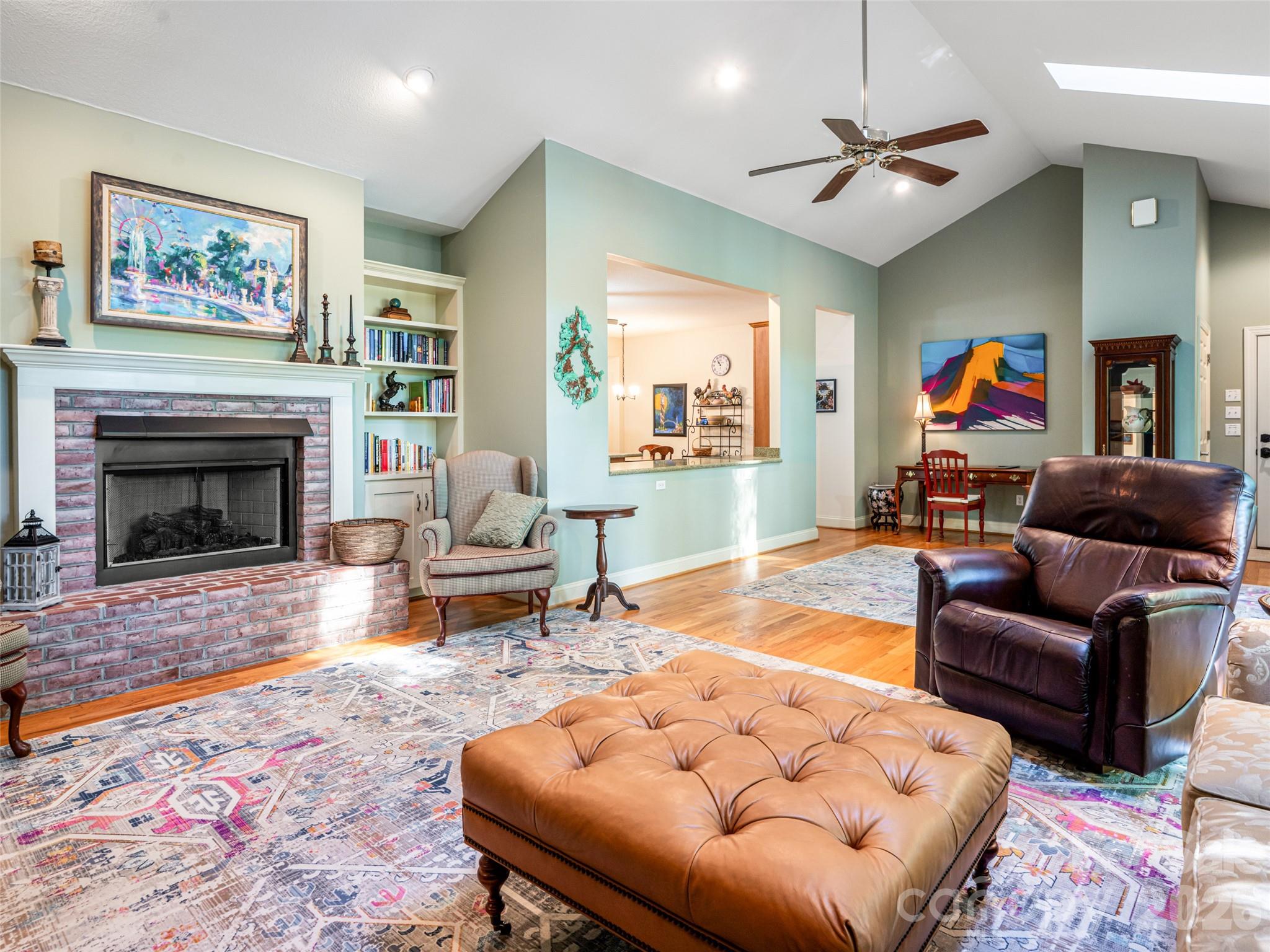 main property photo 6