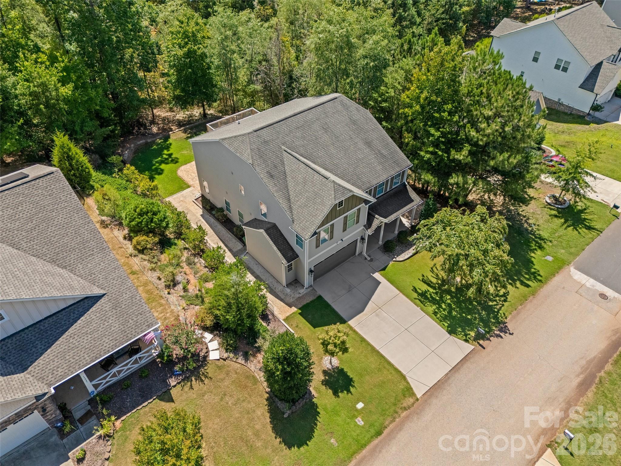 main property photo 23