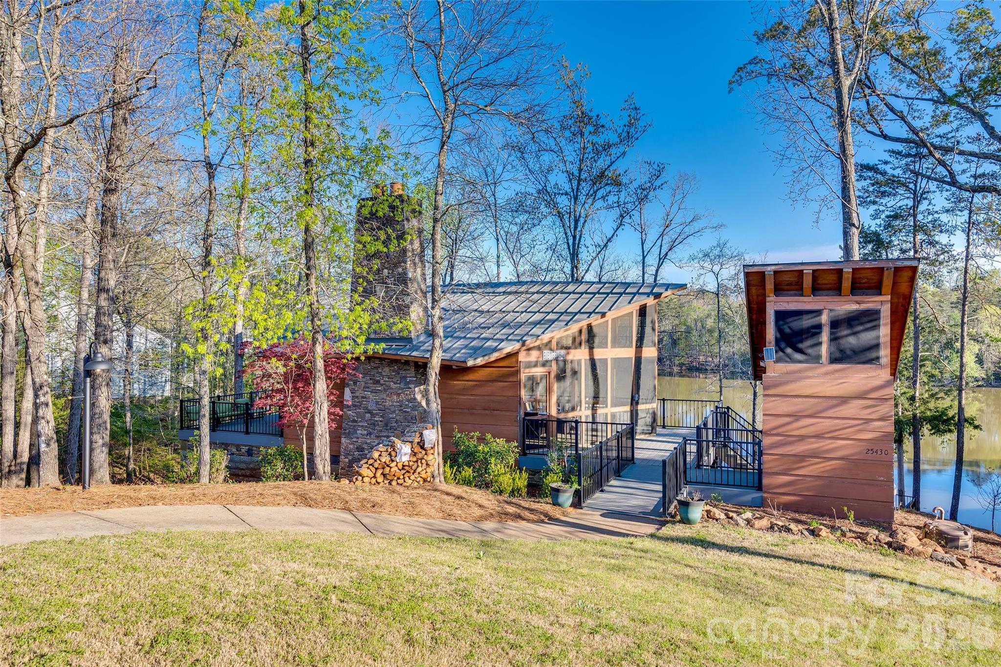 main property photo 37