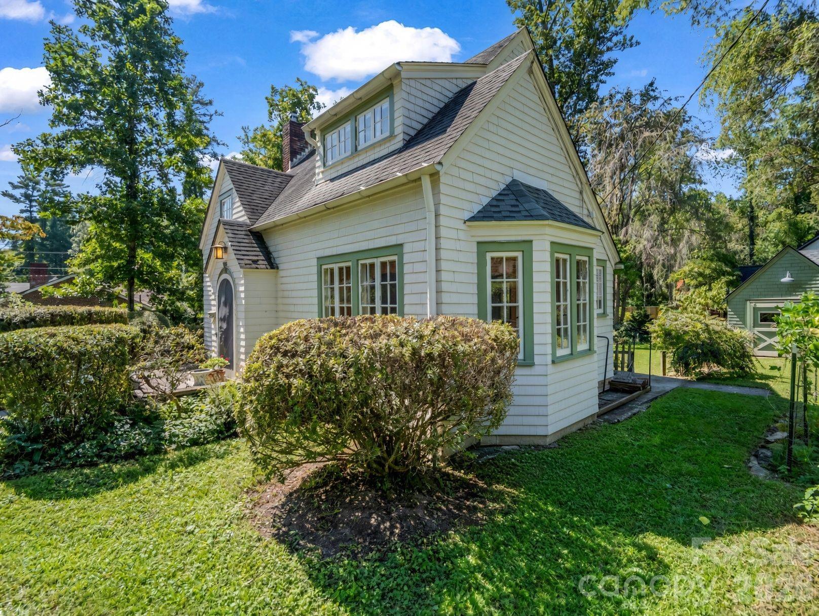 main property photo 12