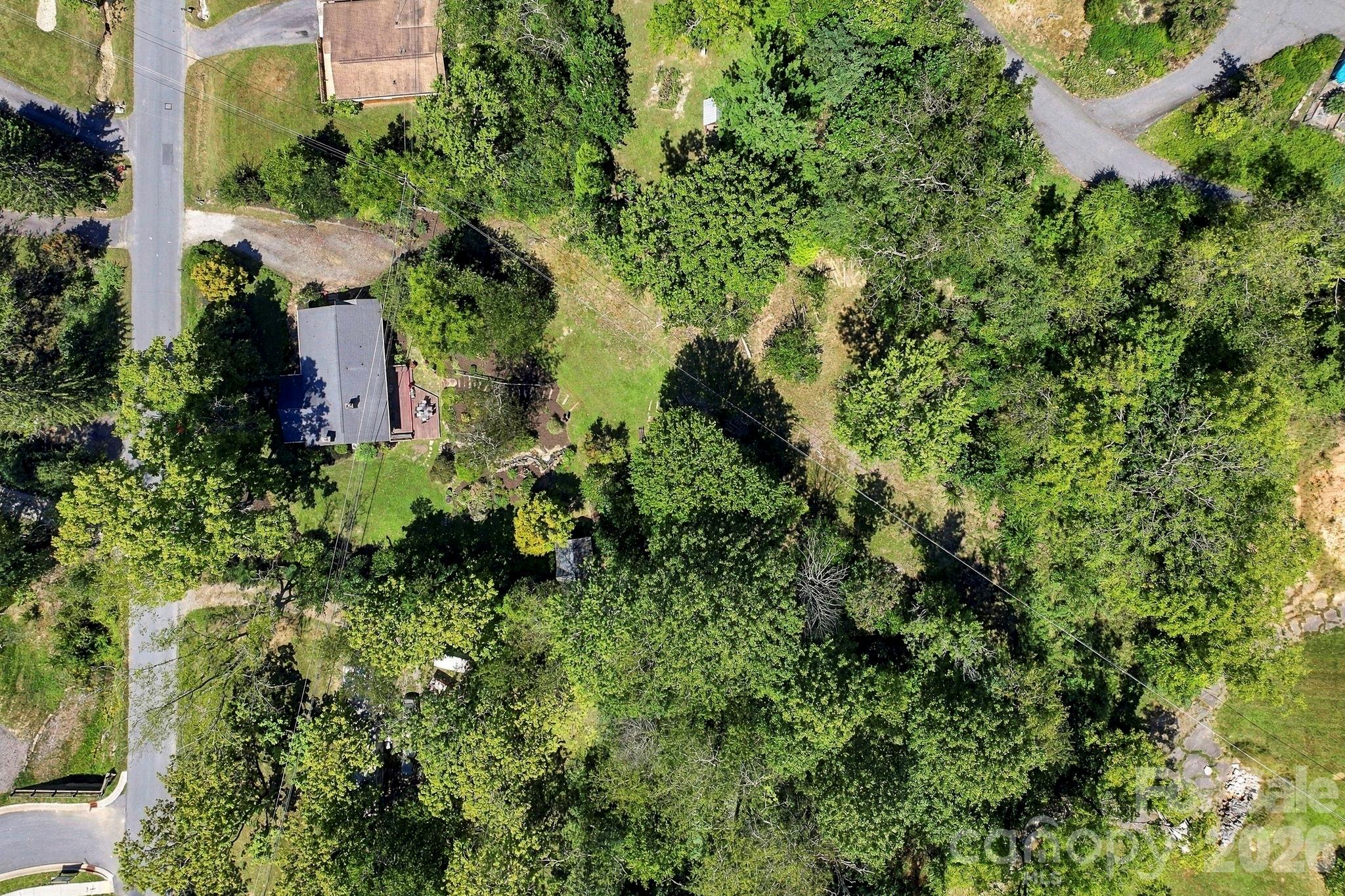 main property photo 37