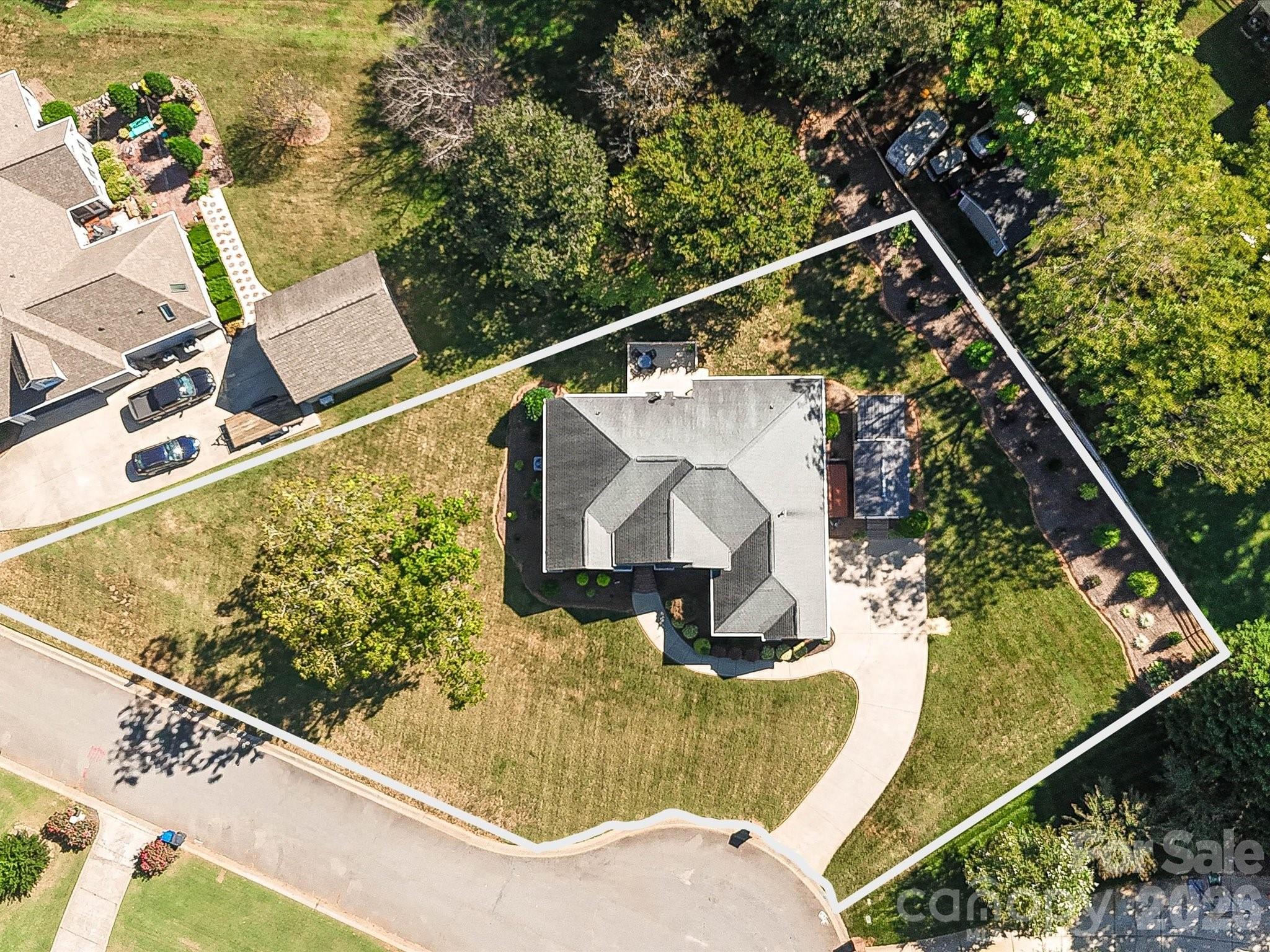 main property photo 25