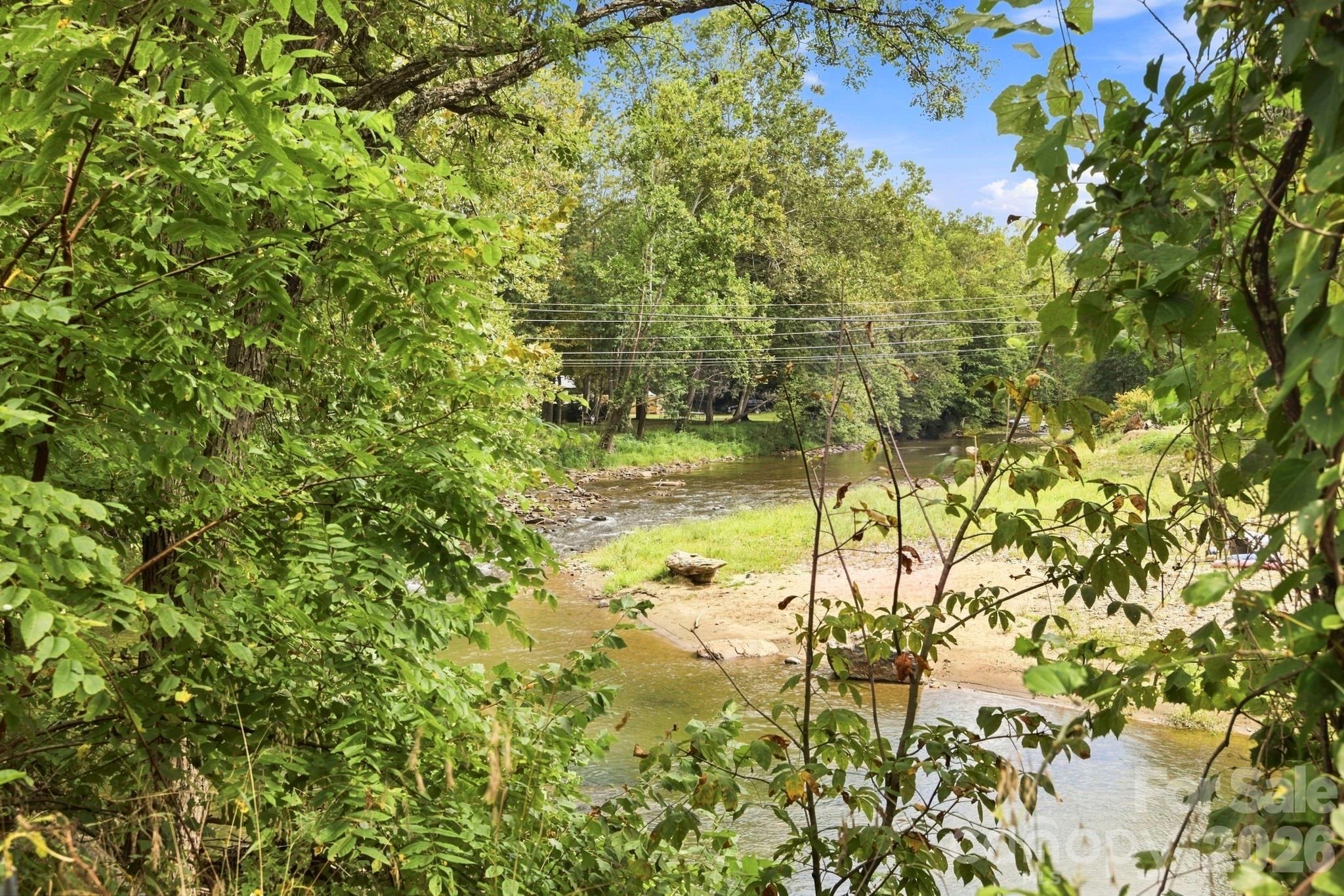 main property photo 28