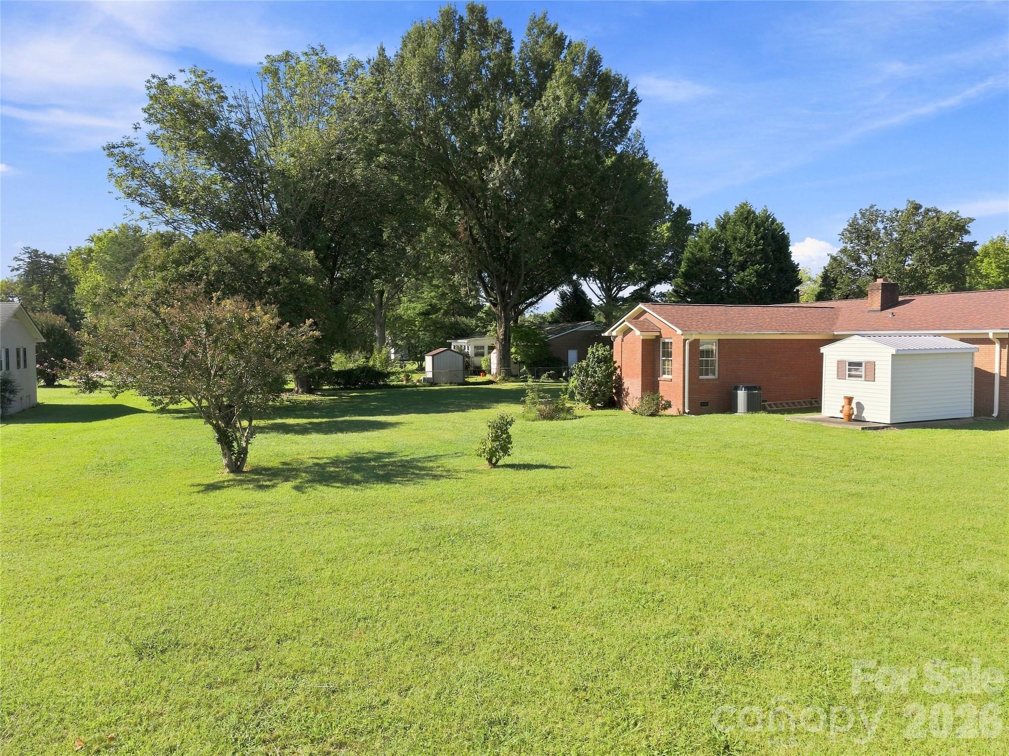 main property photo 40