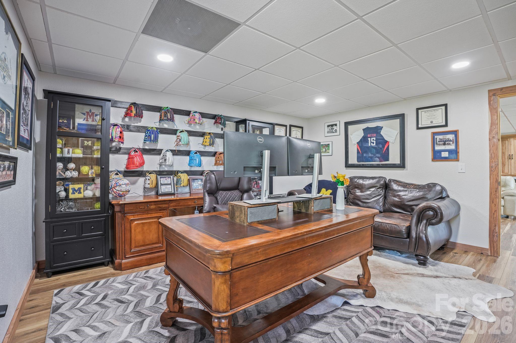 main property photo 34