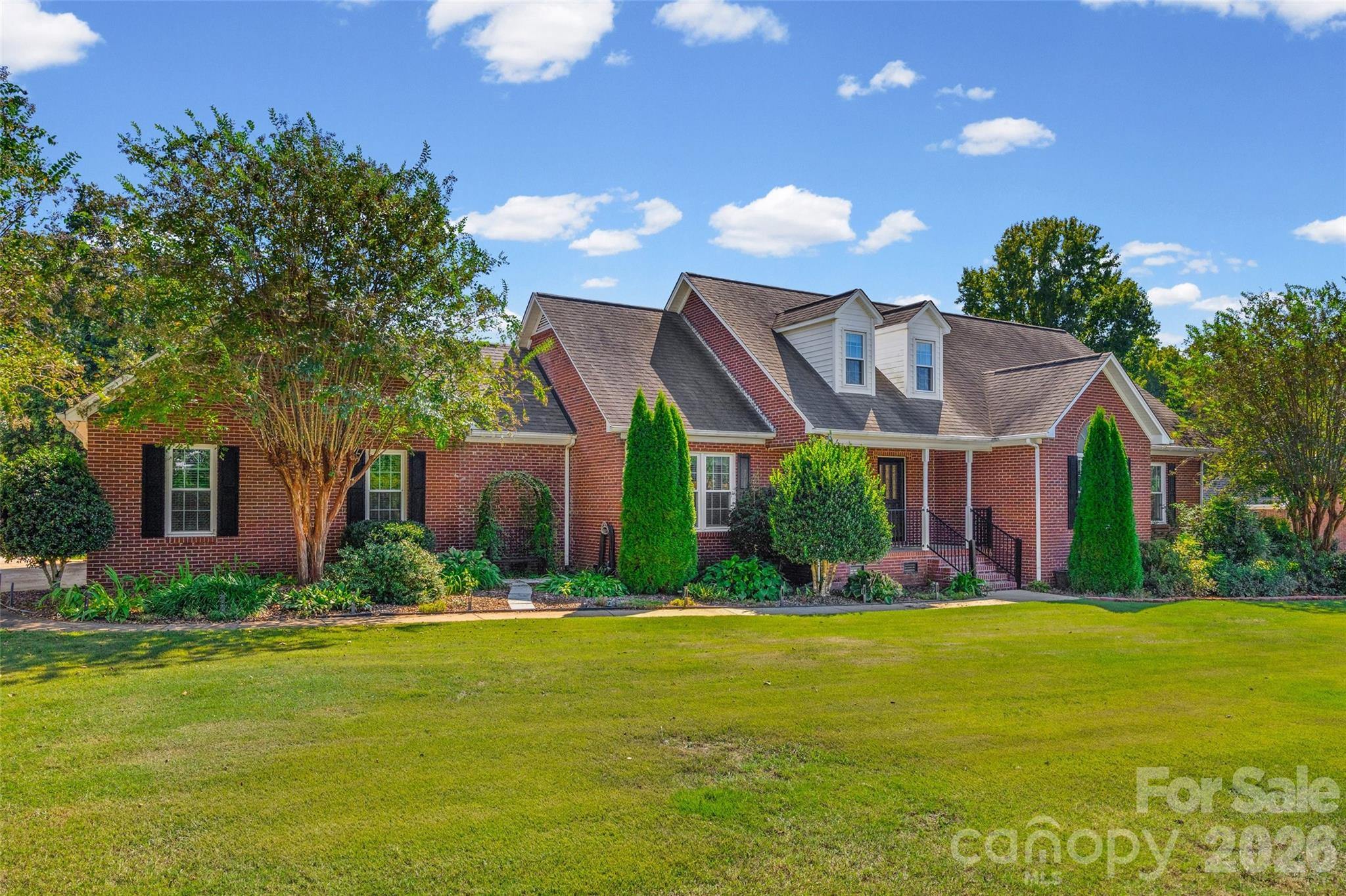 main property photo 2