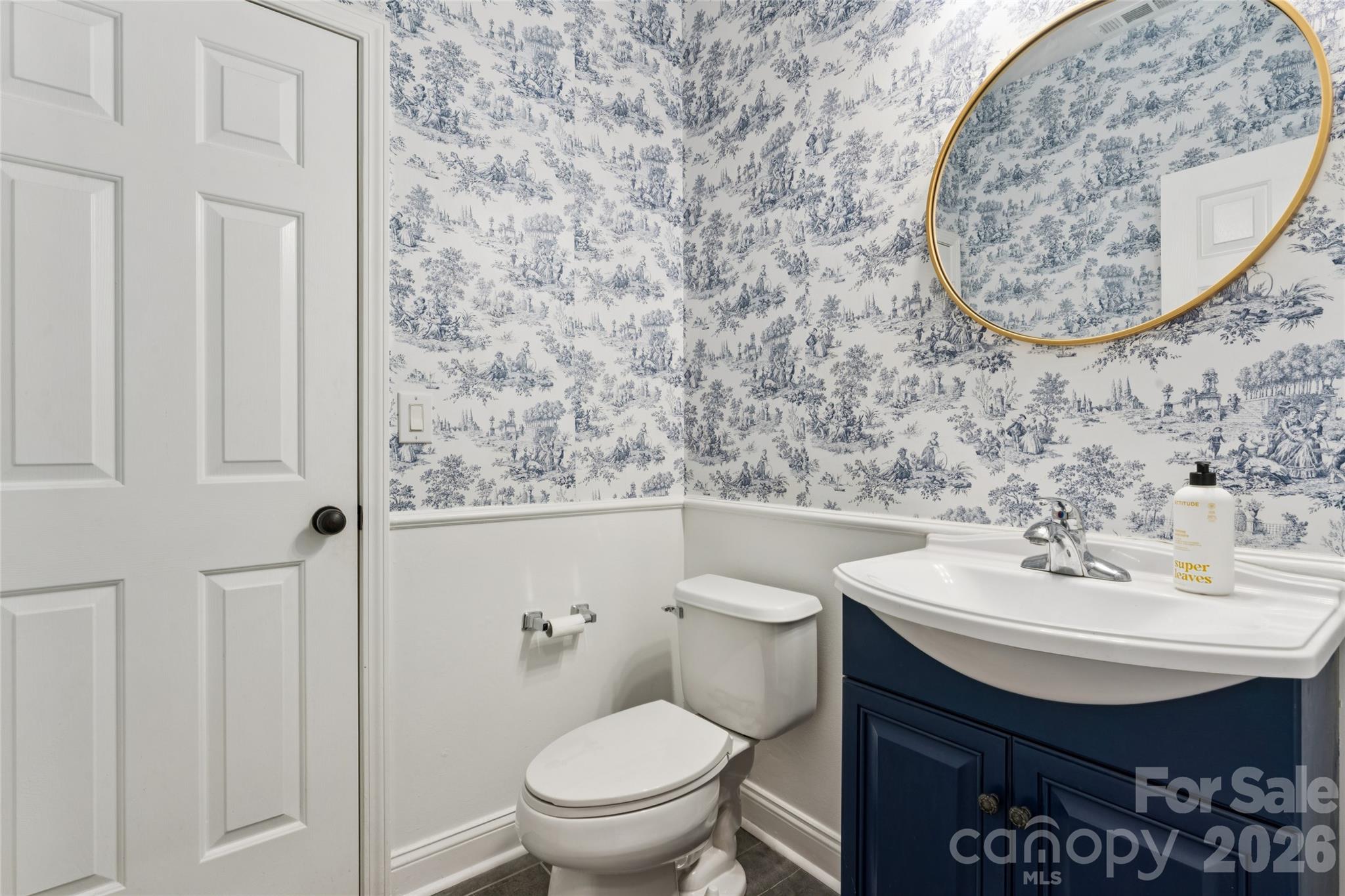 main property photo 11