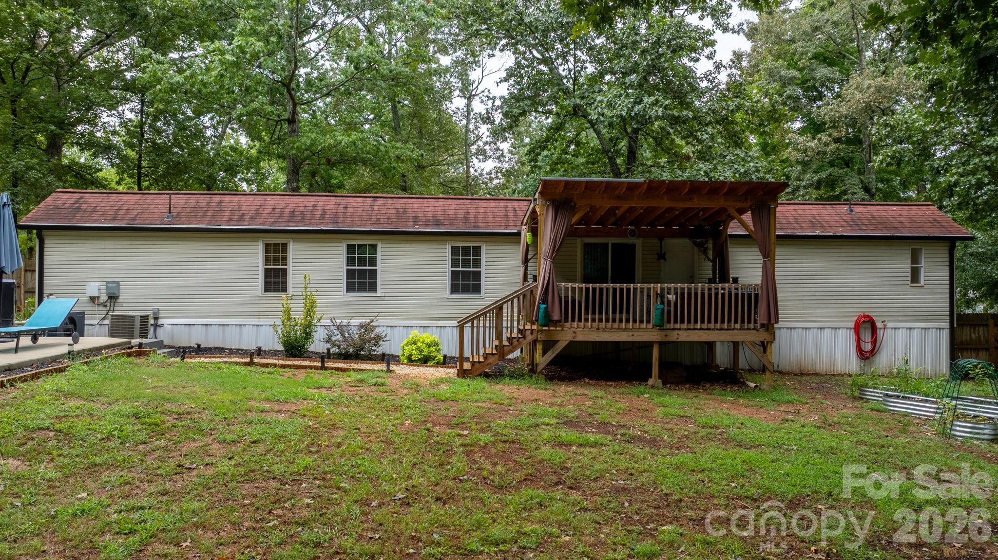 main property photo 30