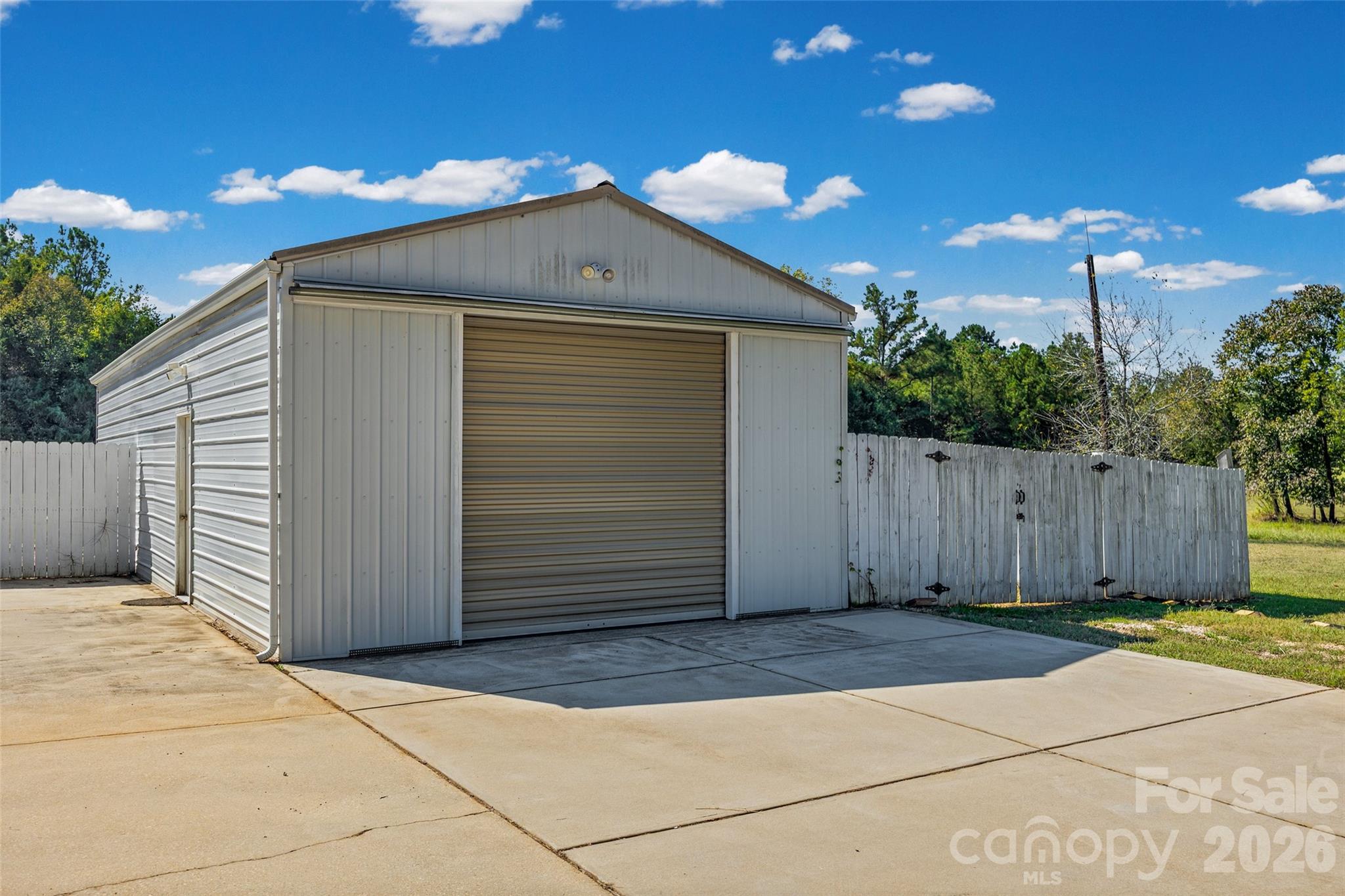 main property photo 38
