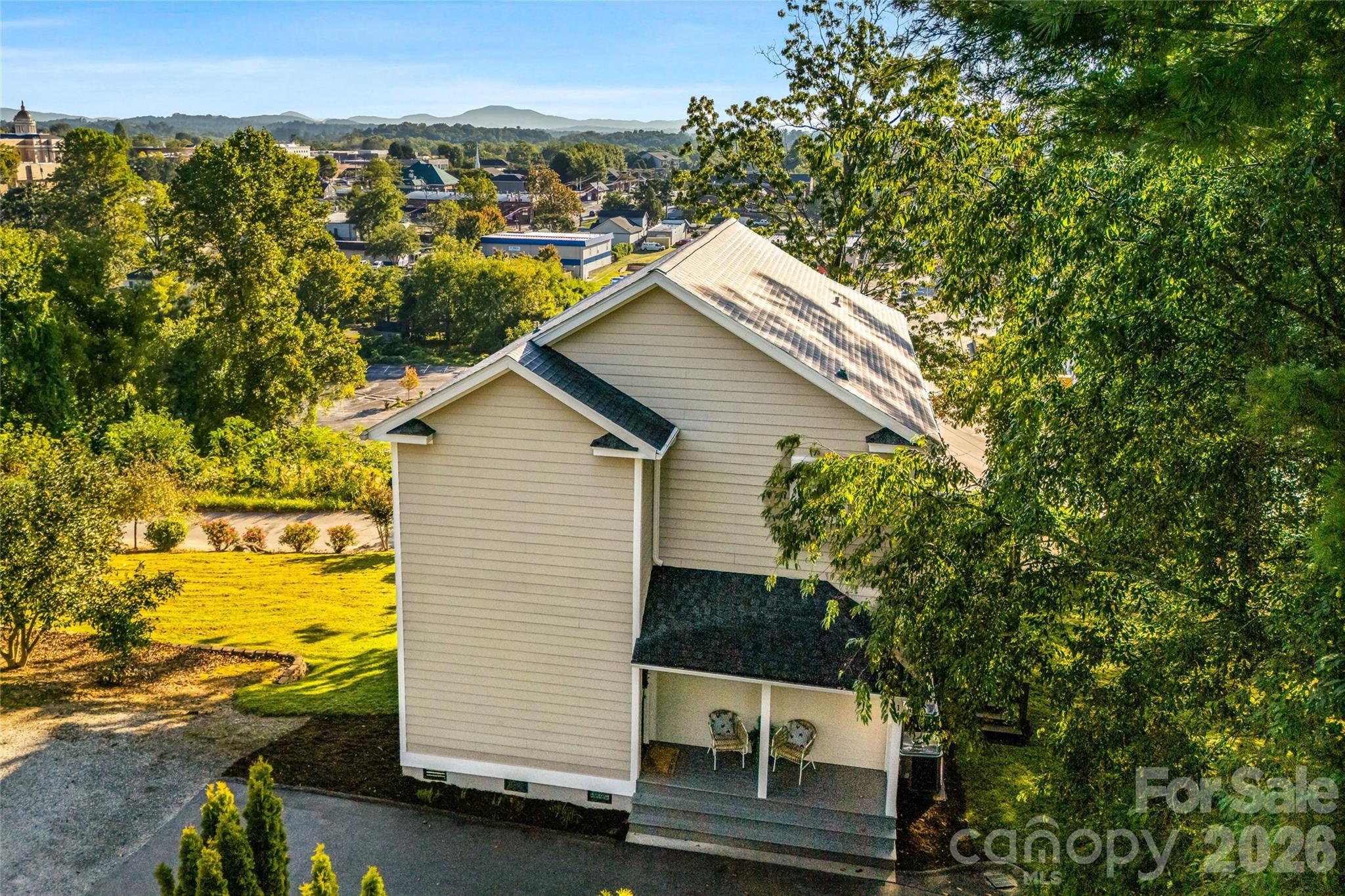 main property photo 34