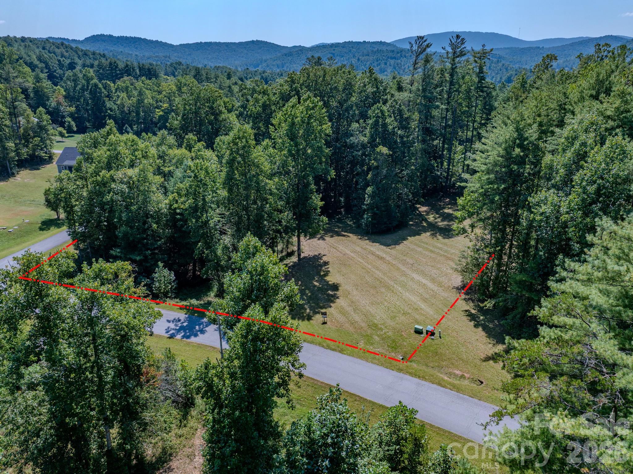 main property photo 4