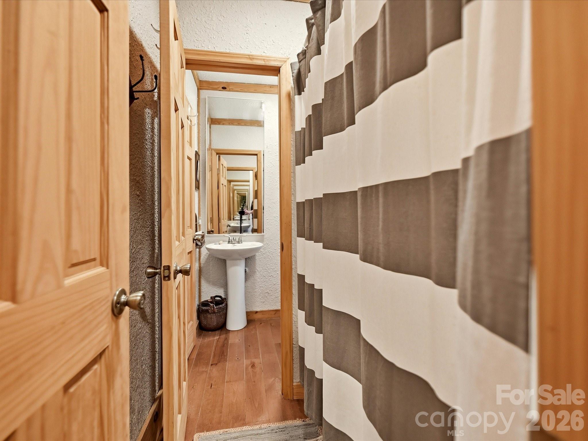 main property photo 36