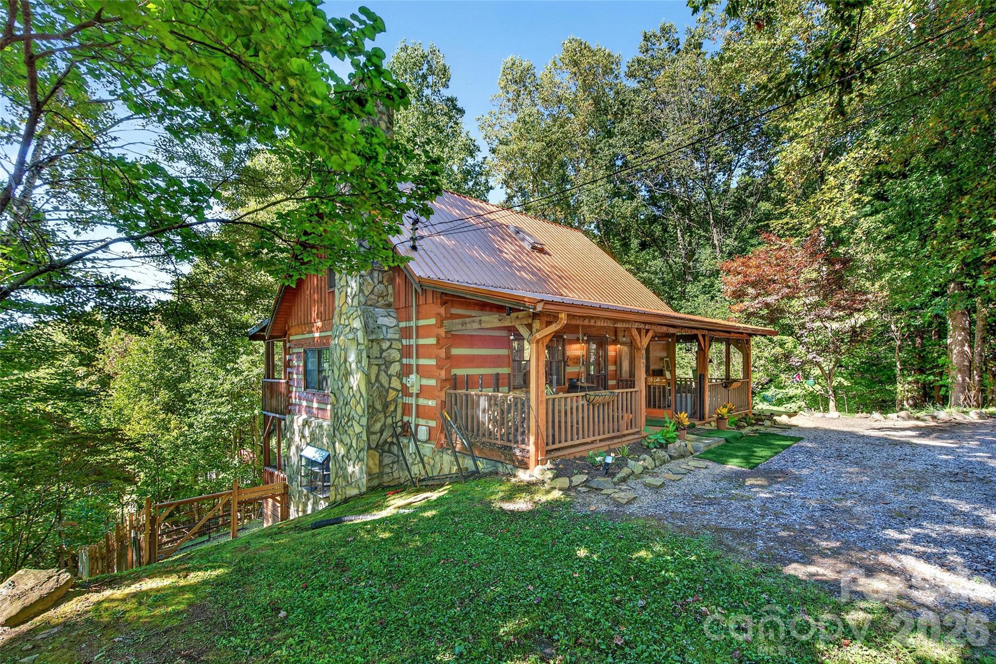 main property photo 2