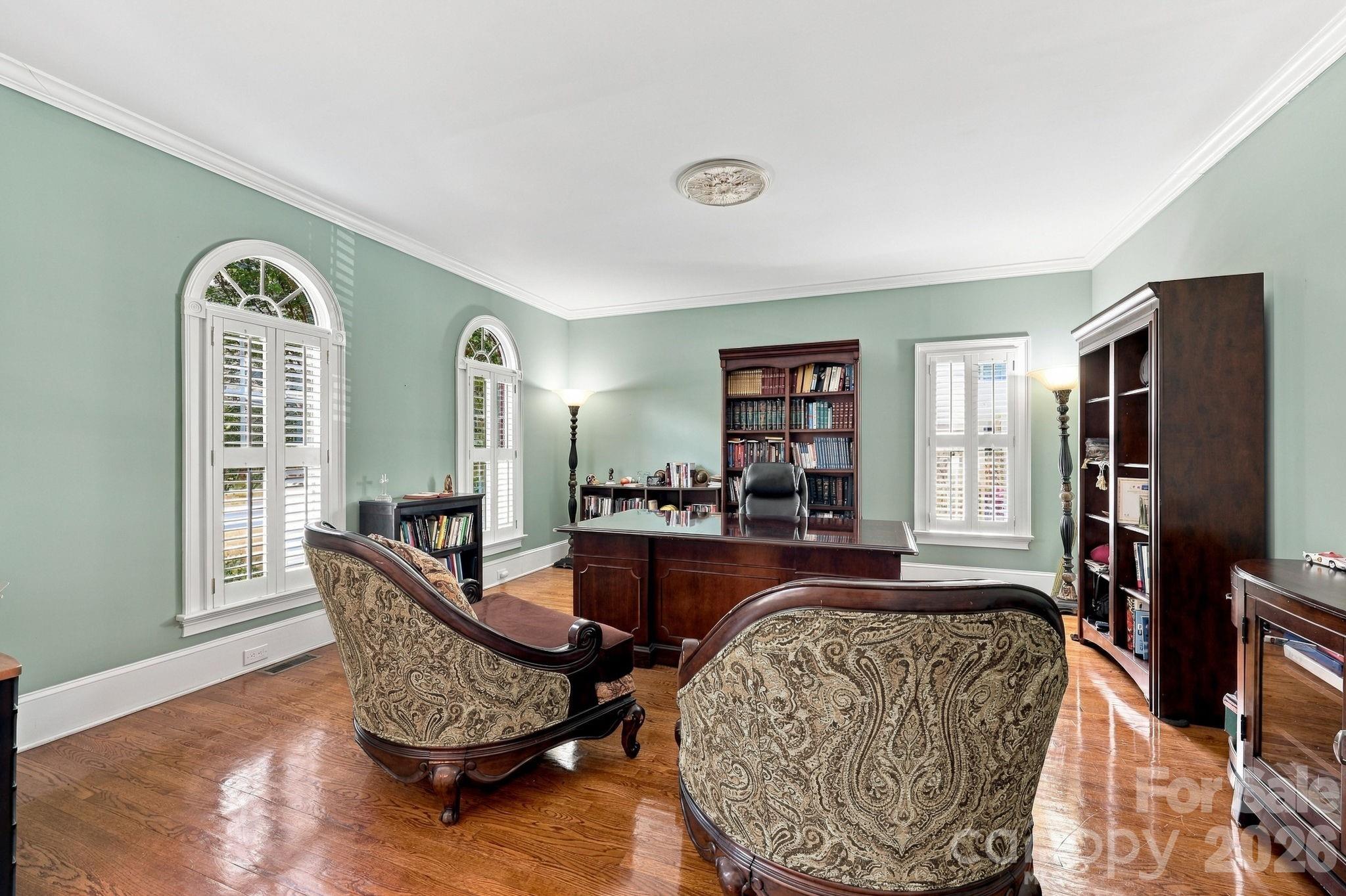 main property photo 7